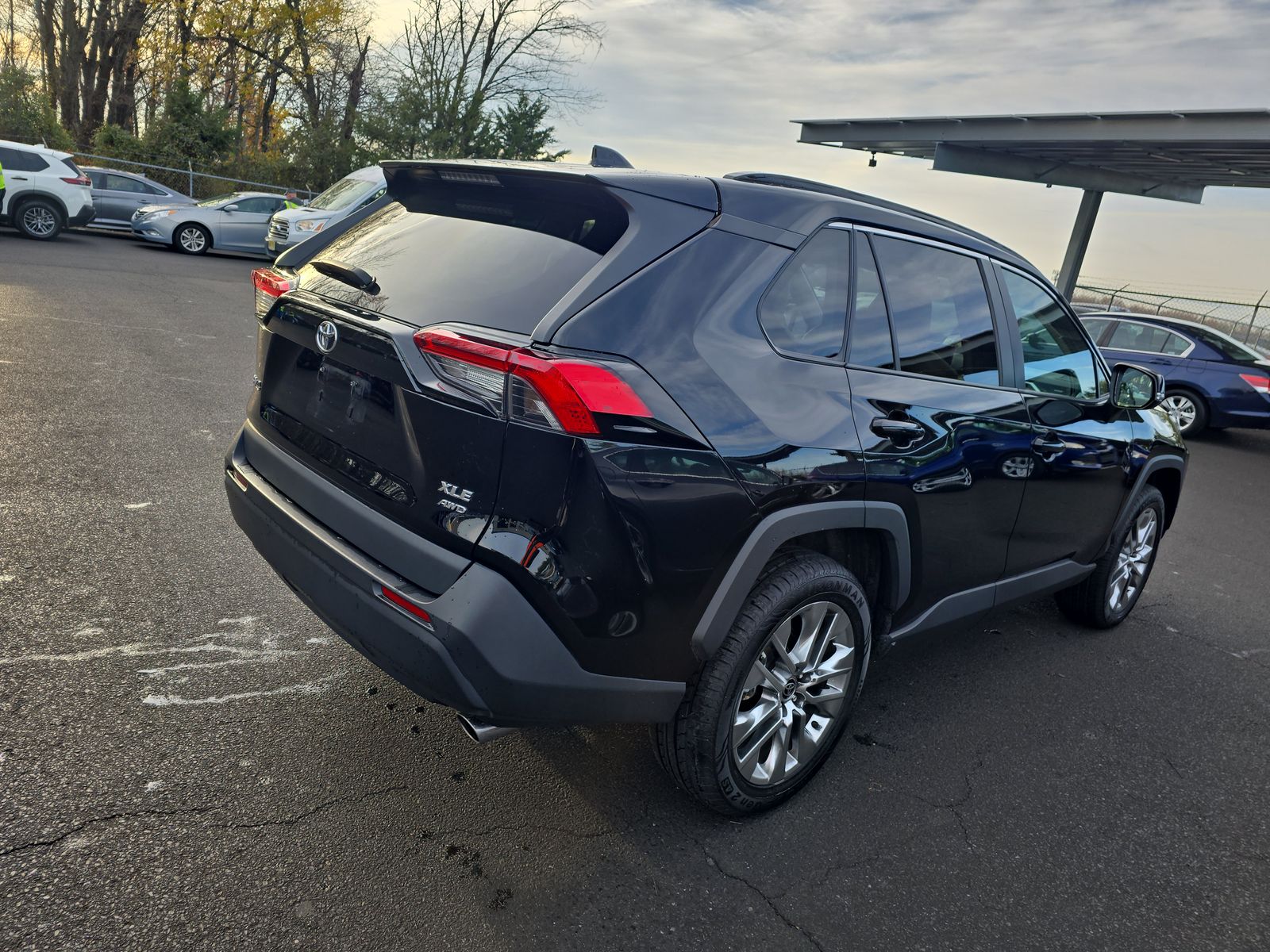 2021 Toyota RAV4 XLE Premium AWD