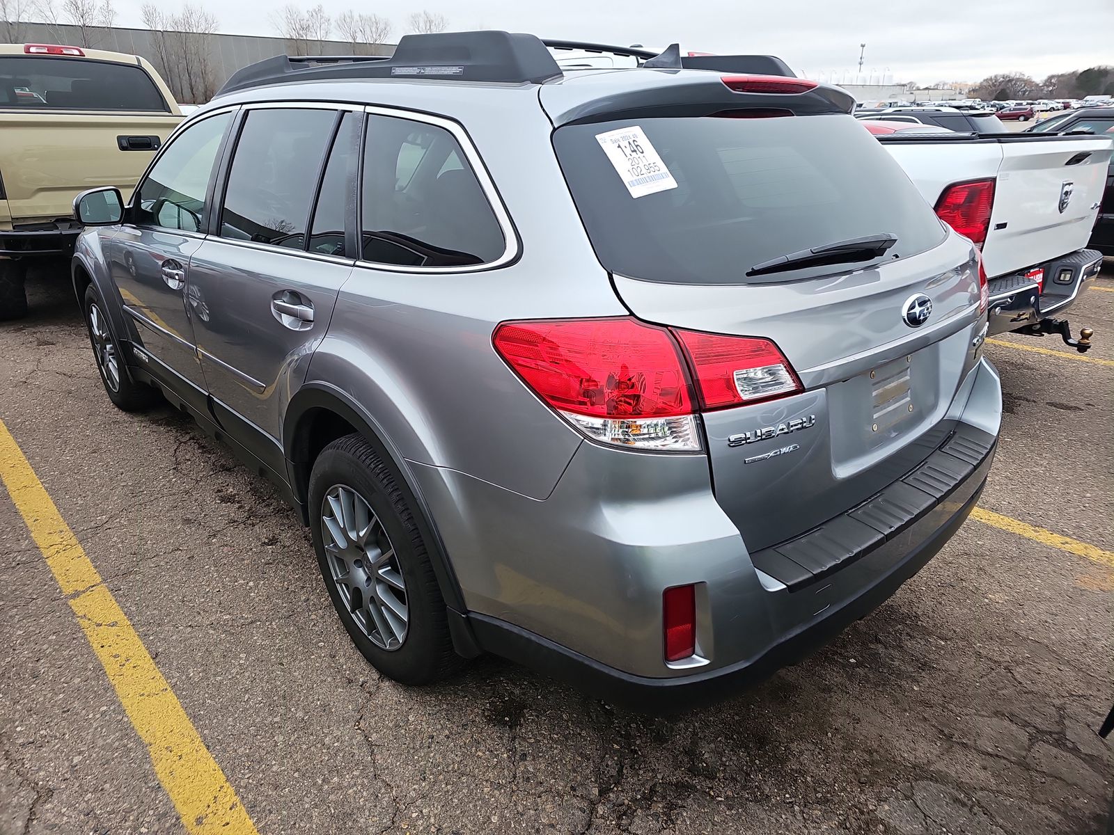 2011 Subaru Outback 2.5i Limited AWD