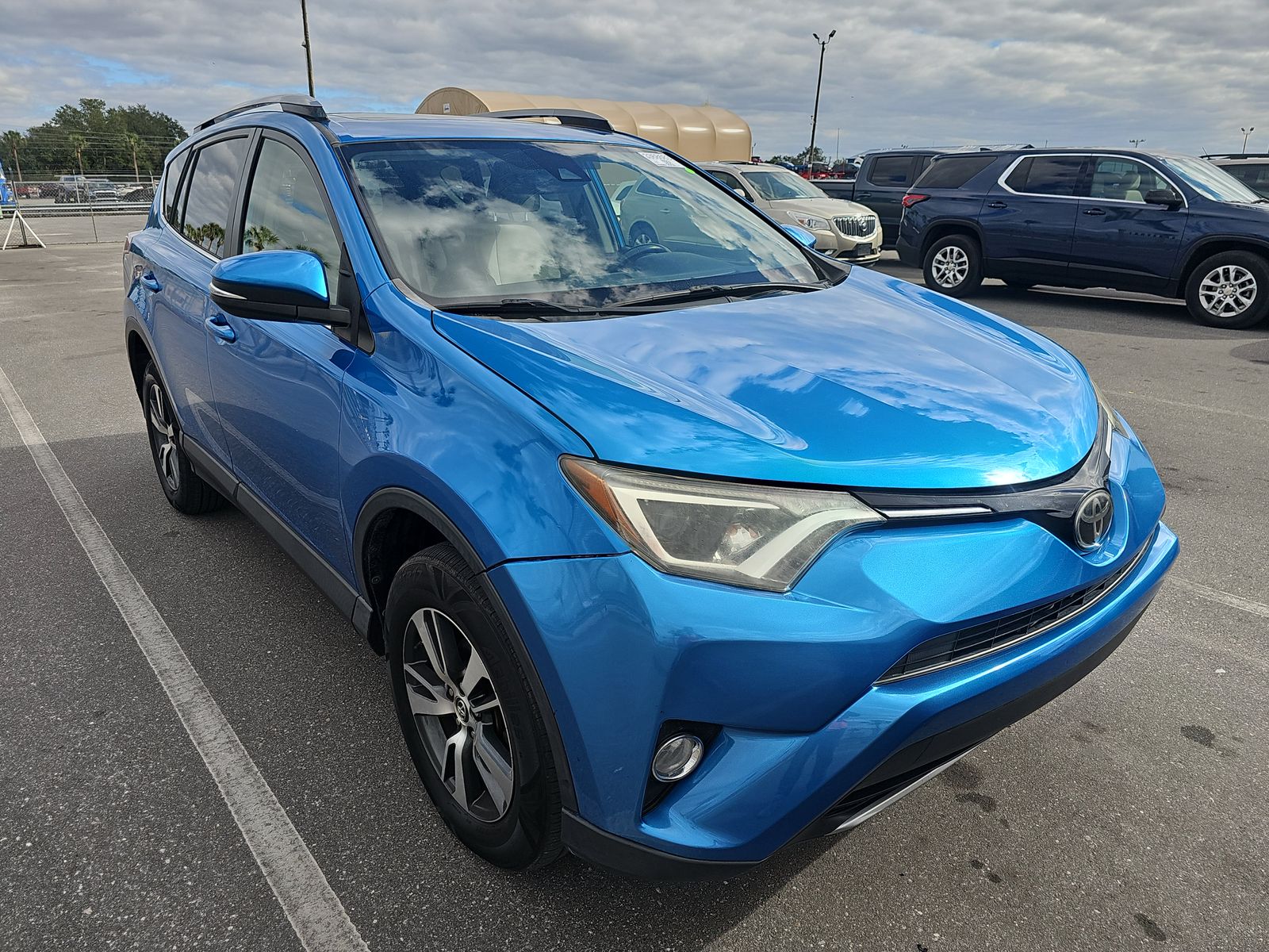 2018 Toyota RAV4 XLE FWD