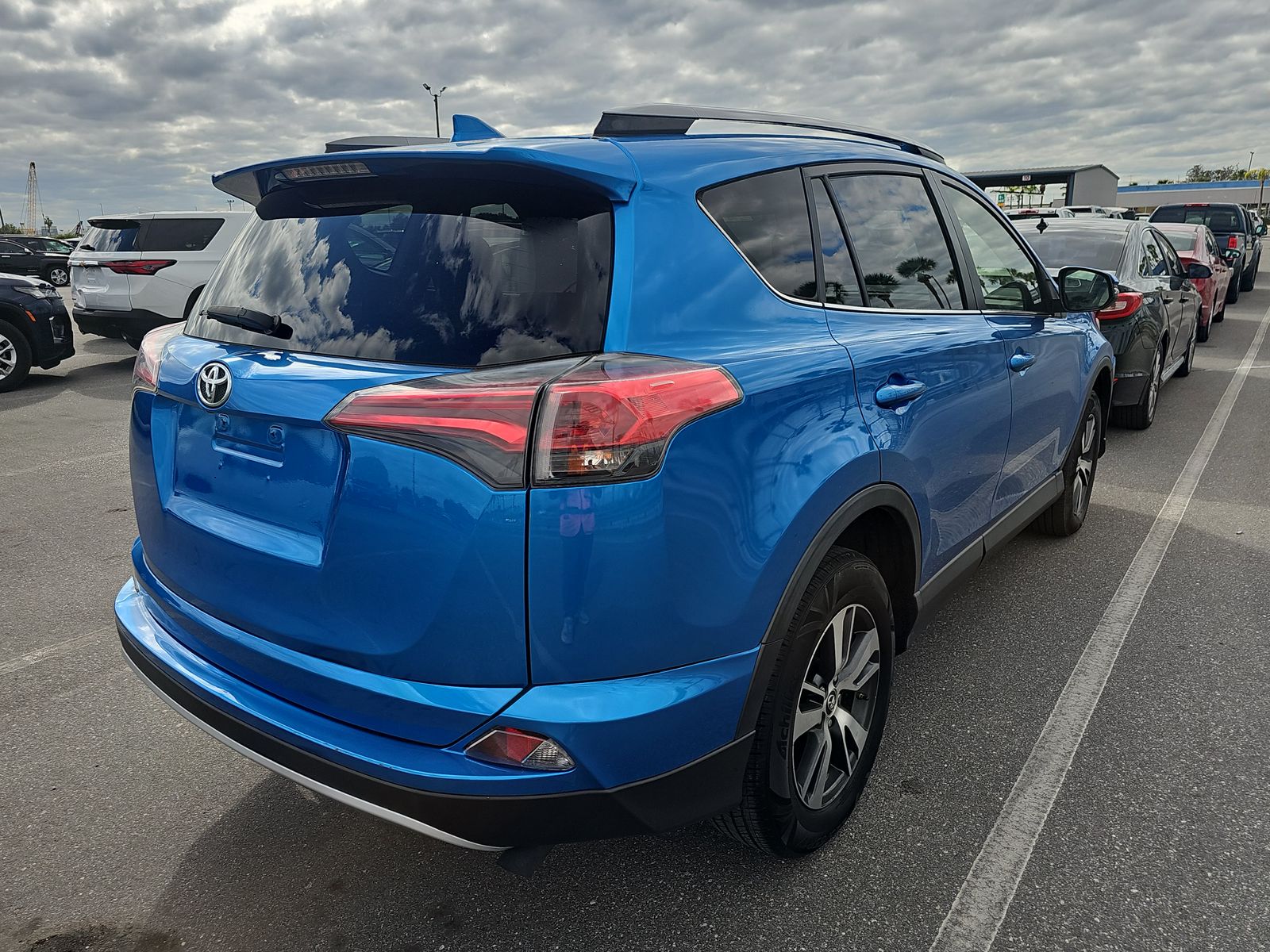 2018 Toyota RAV4 XLE FWD