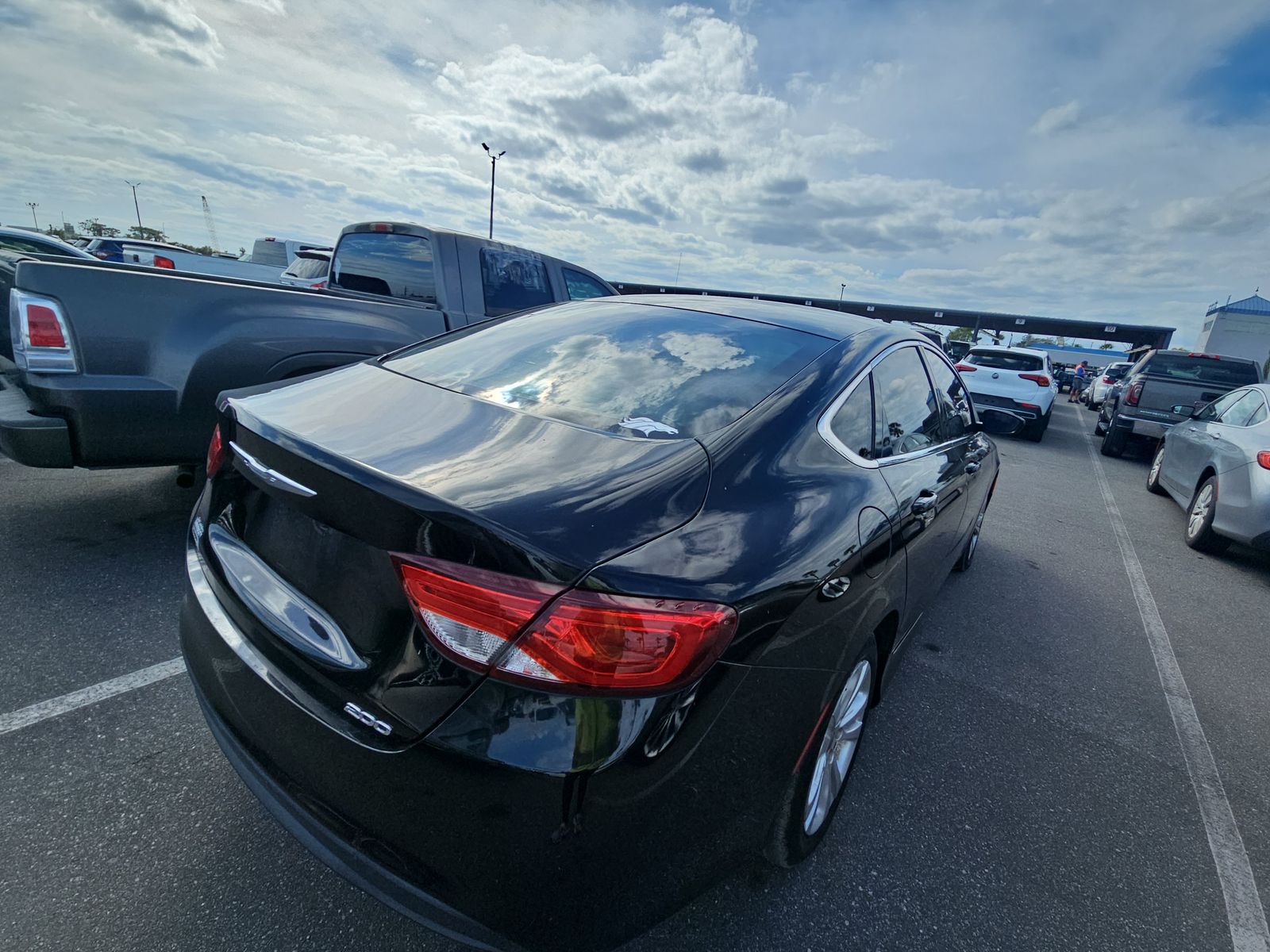 2016 Chrysler 200 LX Touring FWD