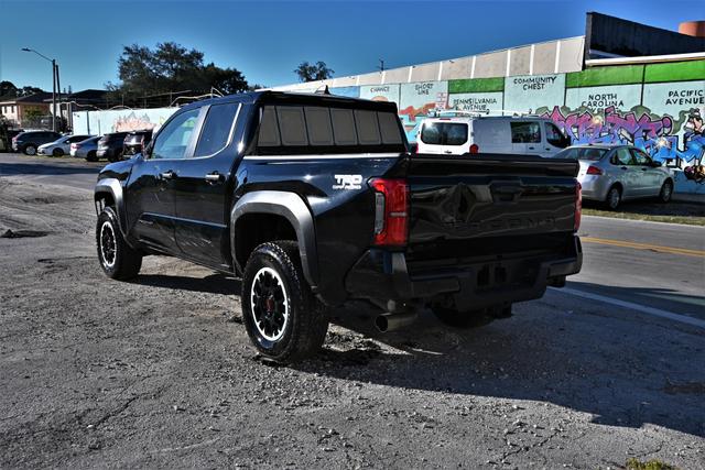 2024 Toyota Tacoma TRD Off-Road Crew Cab Short Bed