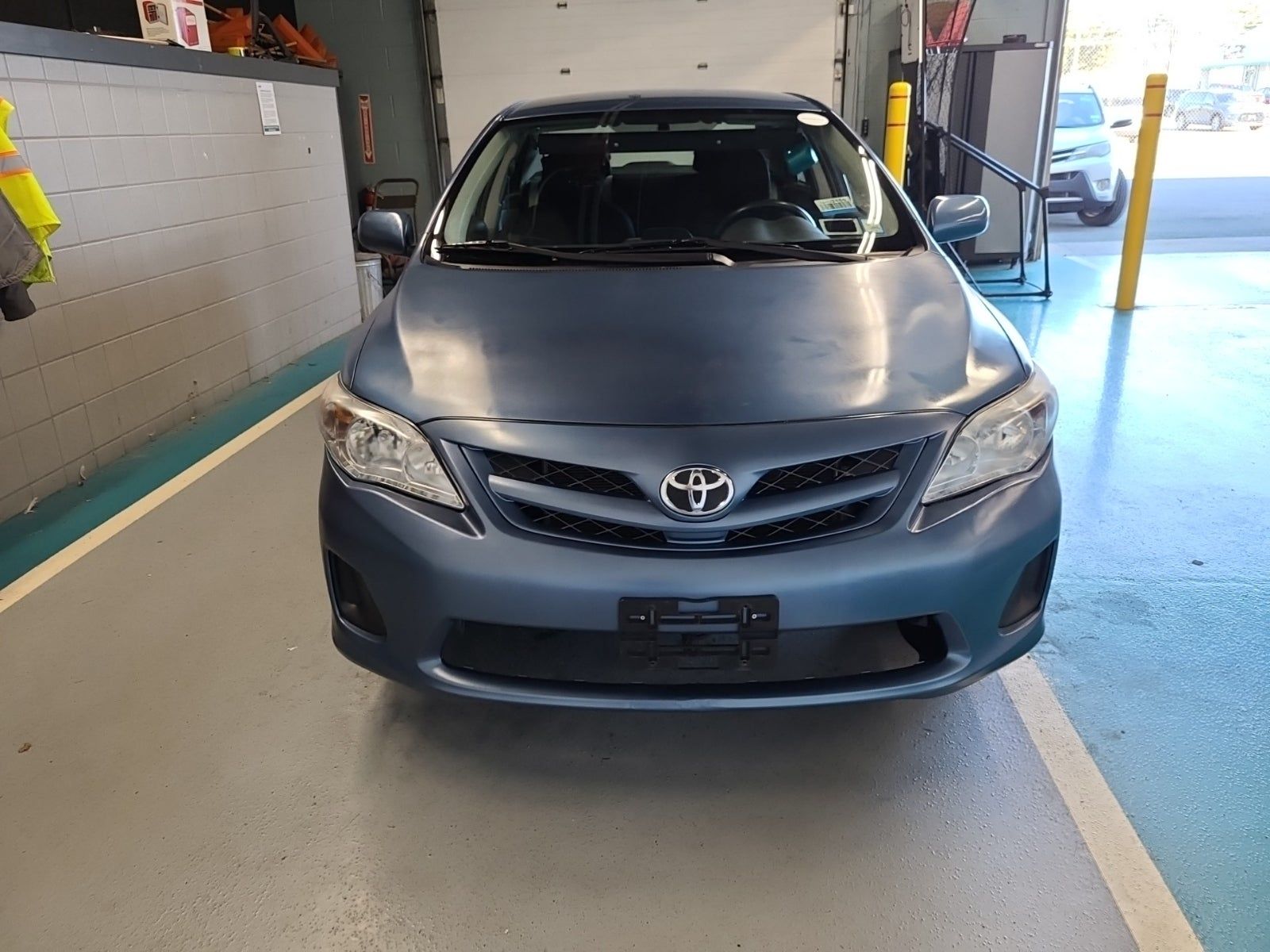 2012 Toyota Corolla LE FWD