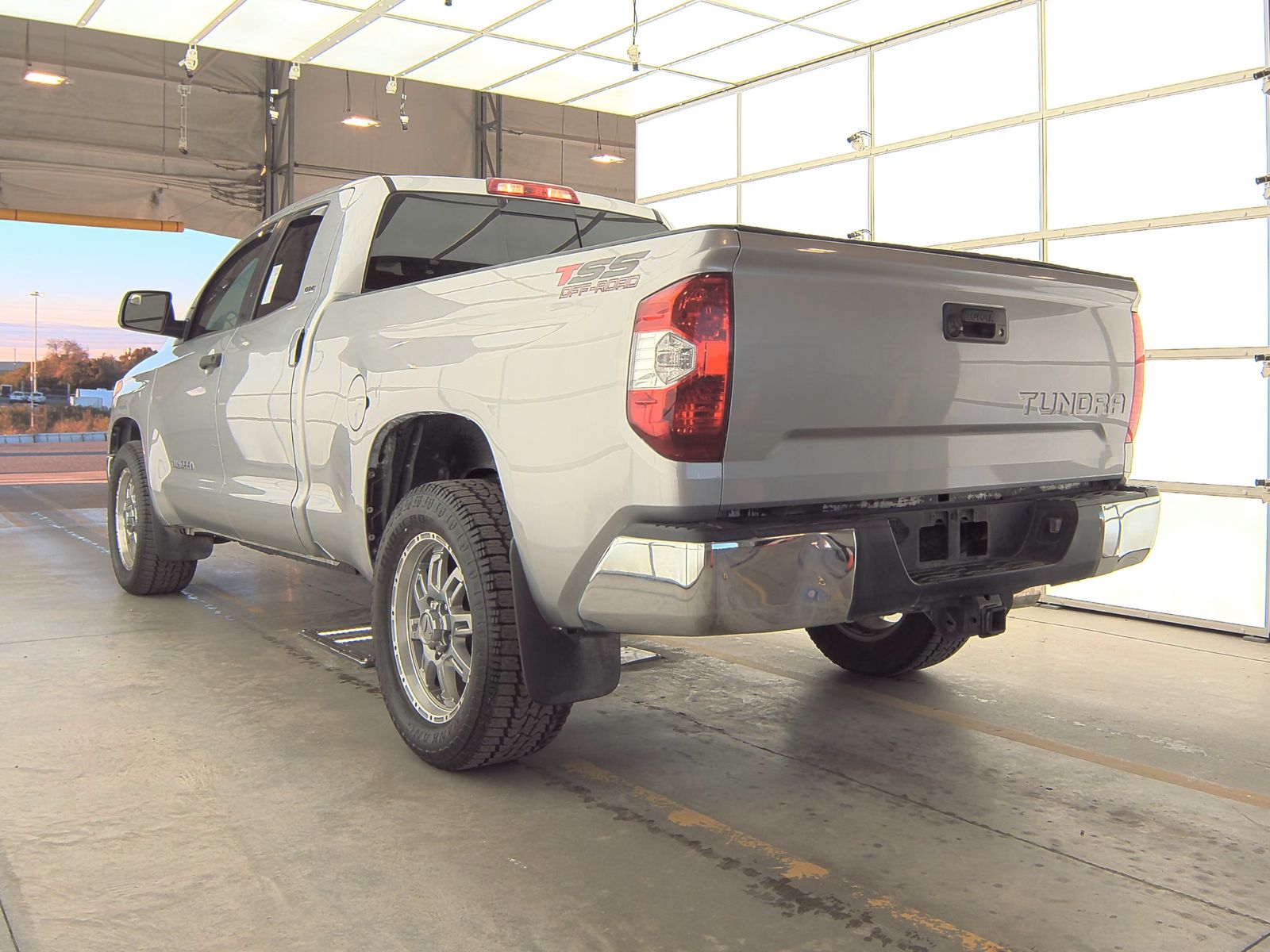 2016 Toyota Tundra SR5 RWD