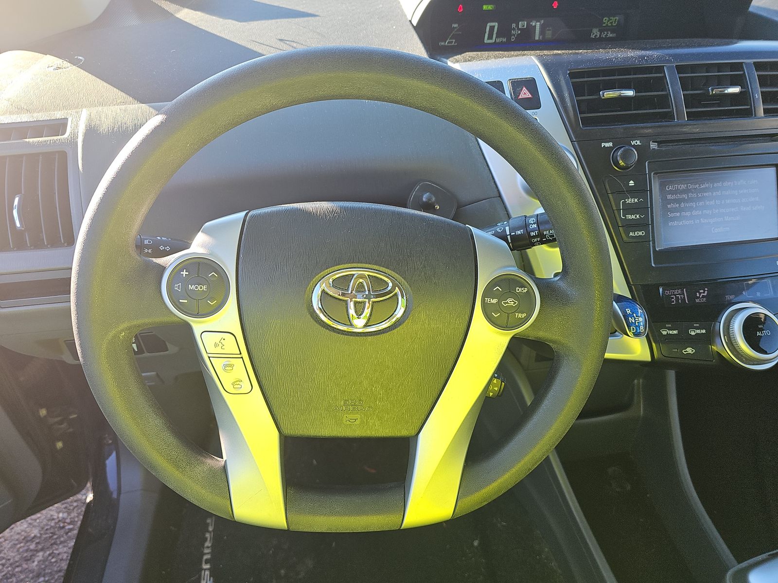 2014 Toyota Prius v Three FWD