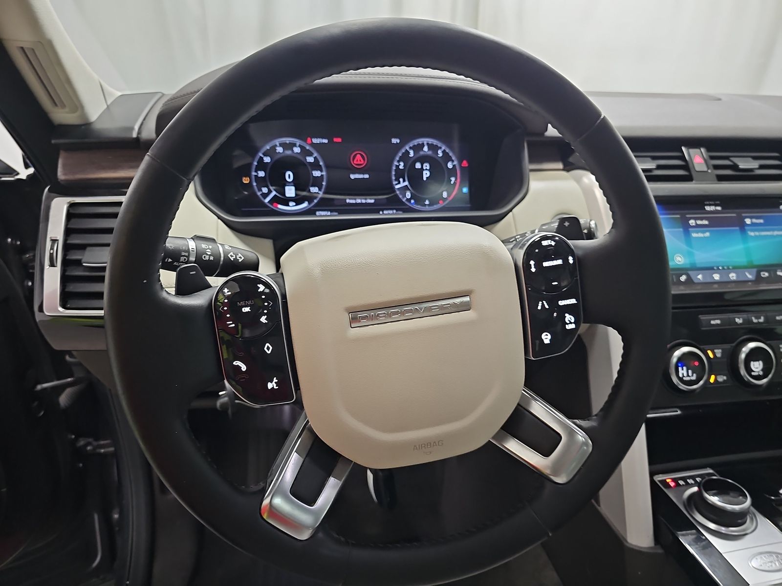 2019 Land Rover Discovery HSE Luxury AWD