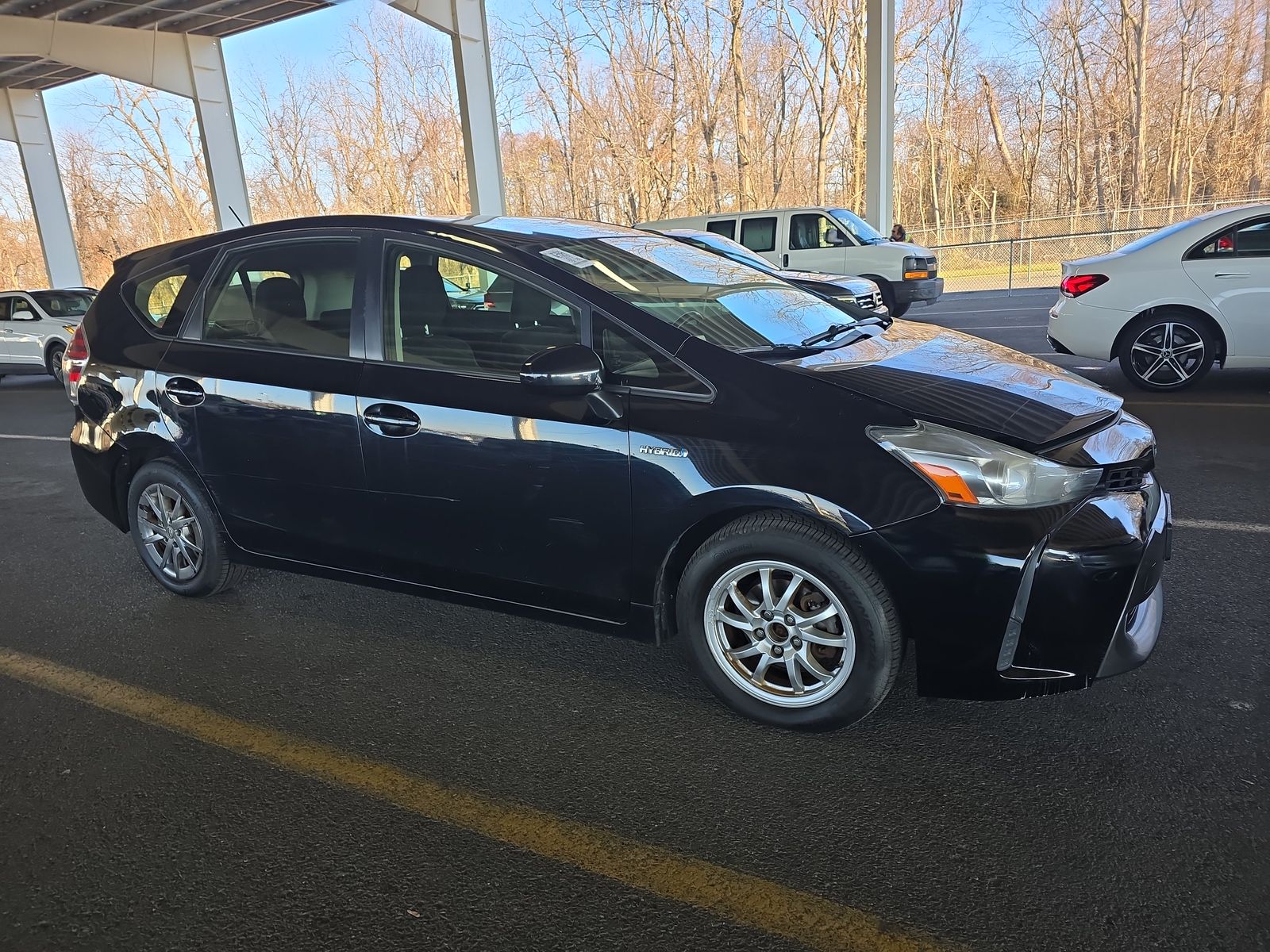 2017 Toyota Prius v Two FWD