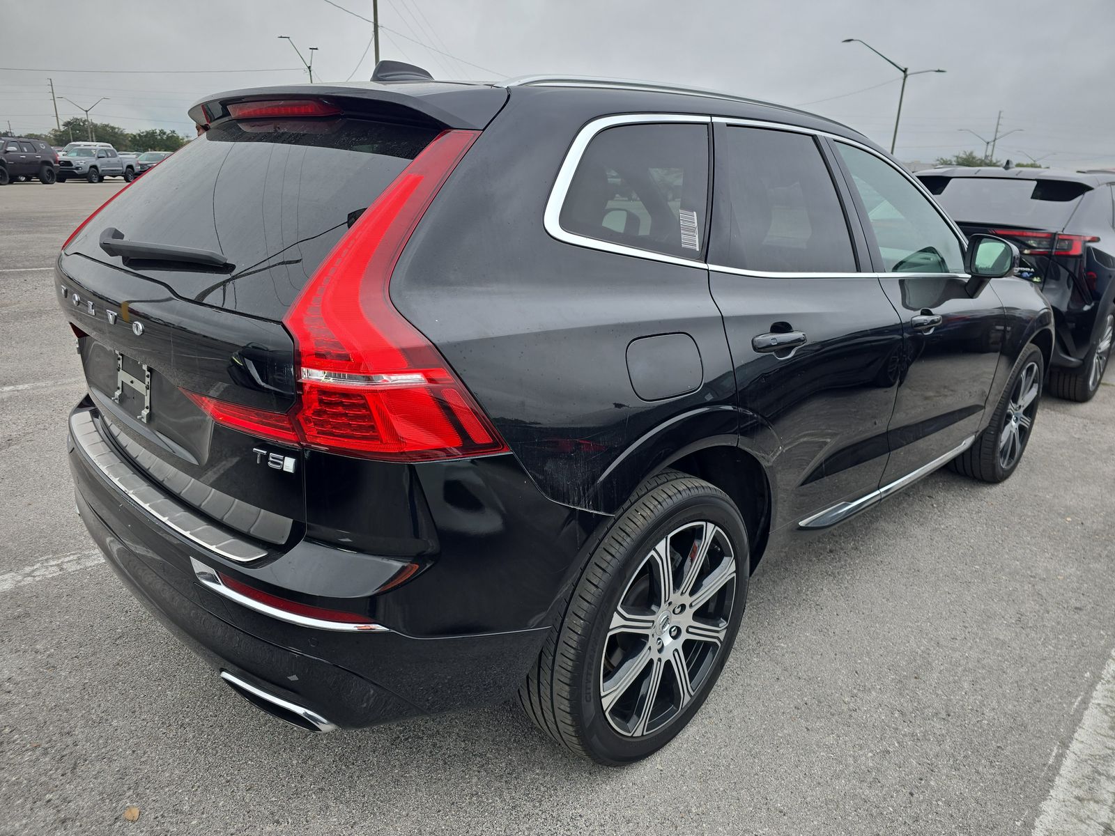 2021 Volvo XC60 T5 Inscription FWD