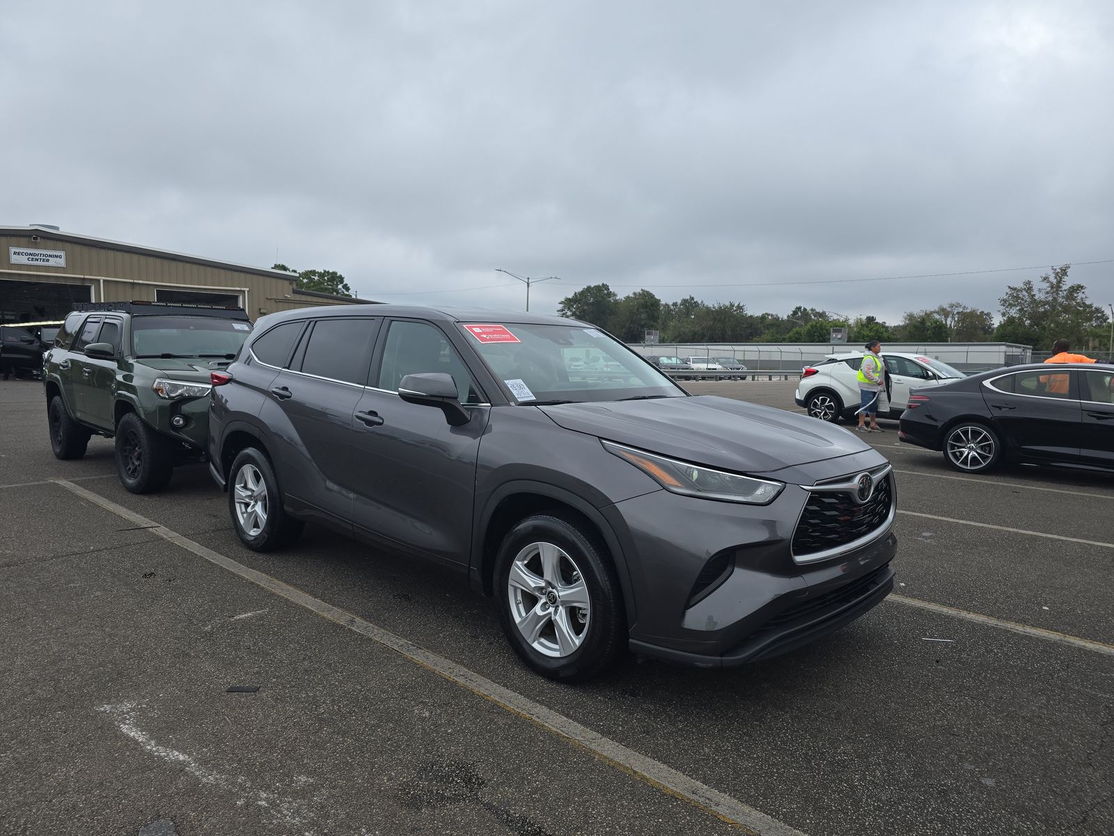 2021 Toyota Highlander L FWD