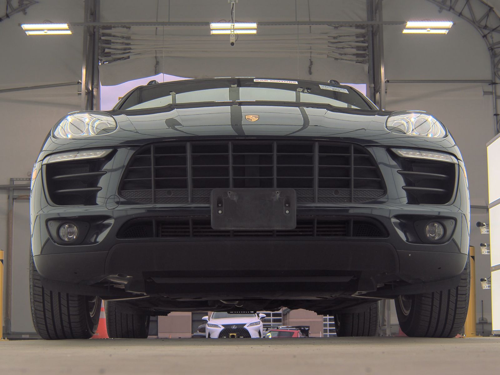 2017 Porsche Macan Base AWD