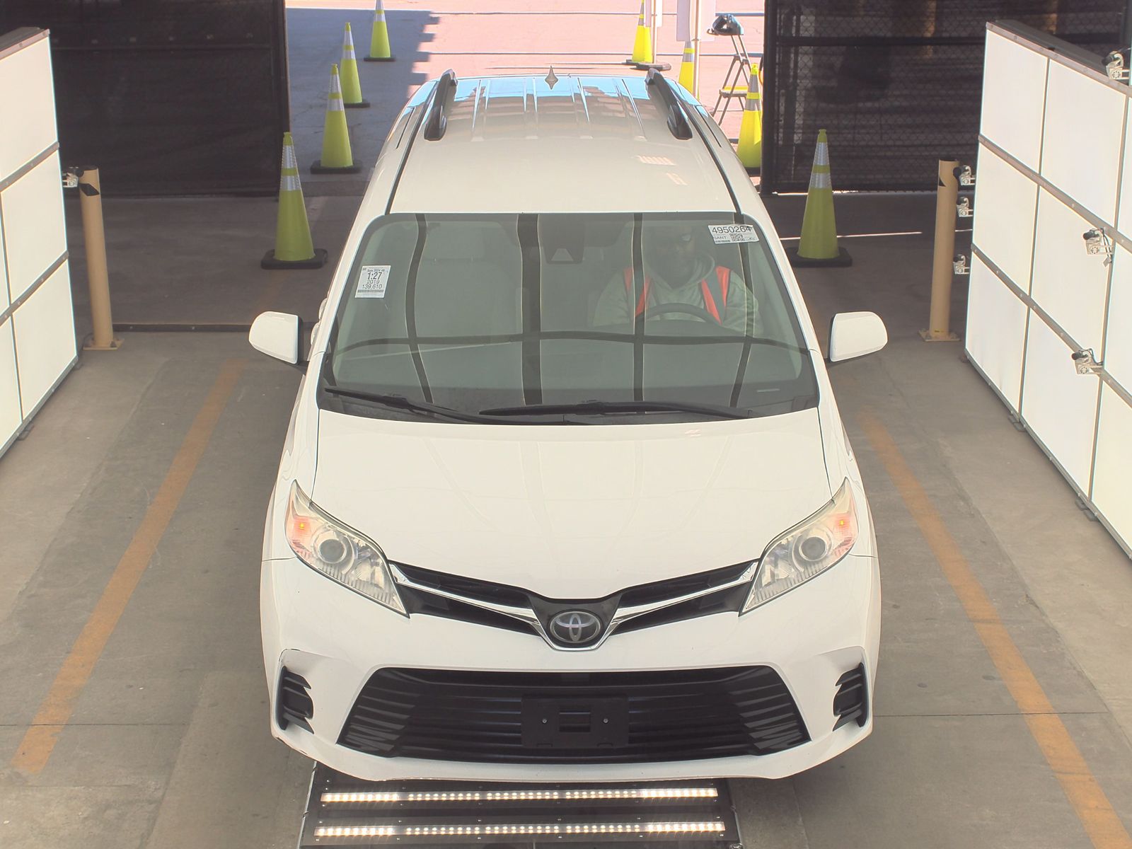 2019 Toyota Sienna LE FWD