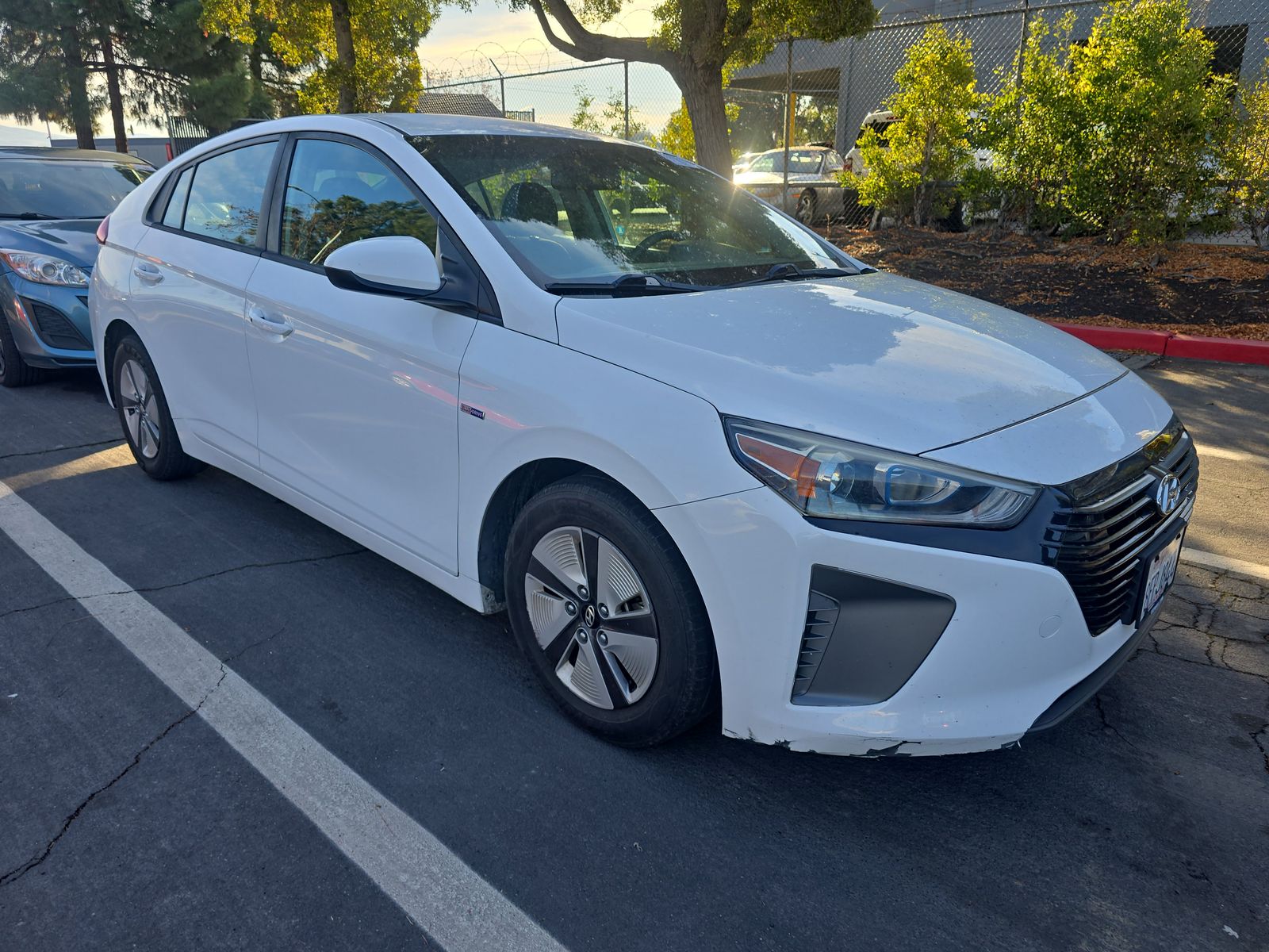 2019 Hyundai Ioniq Hybrid Blue FWD