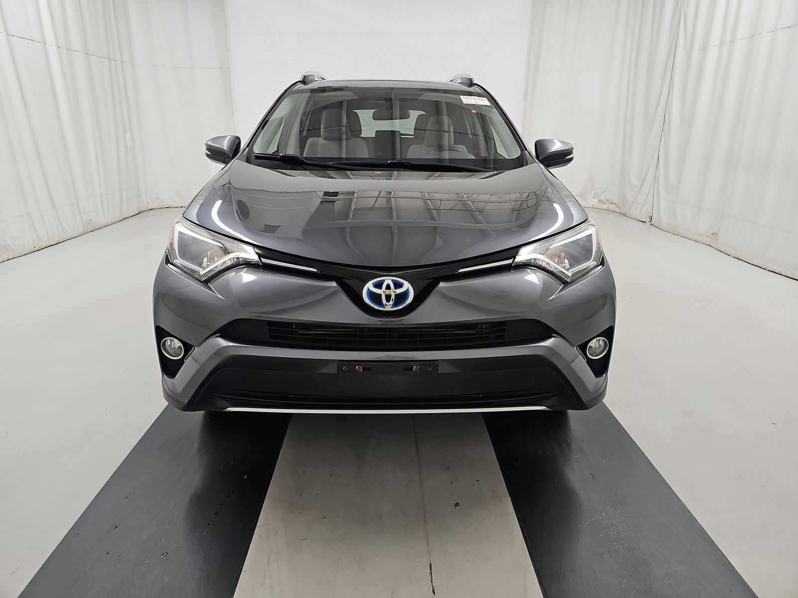 2016 Toyota RAV4 Hybrid XLE AWD