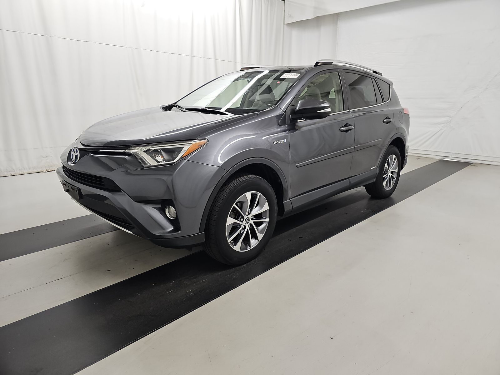 2016 Toyota RAV4 Hybrid XLE AWD