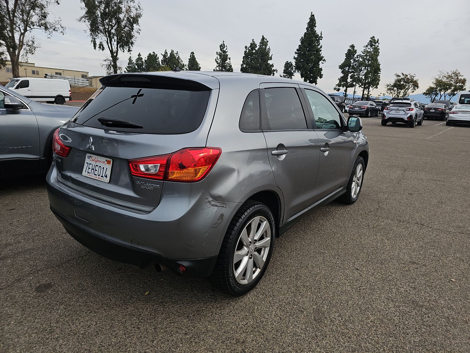 2014 Mitsubishi Outlander Sport ES FWD