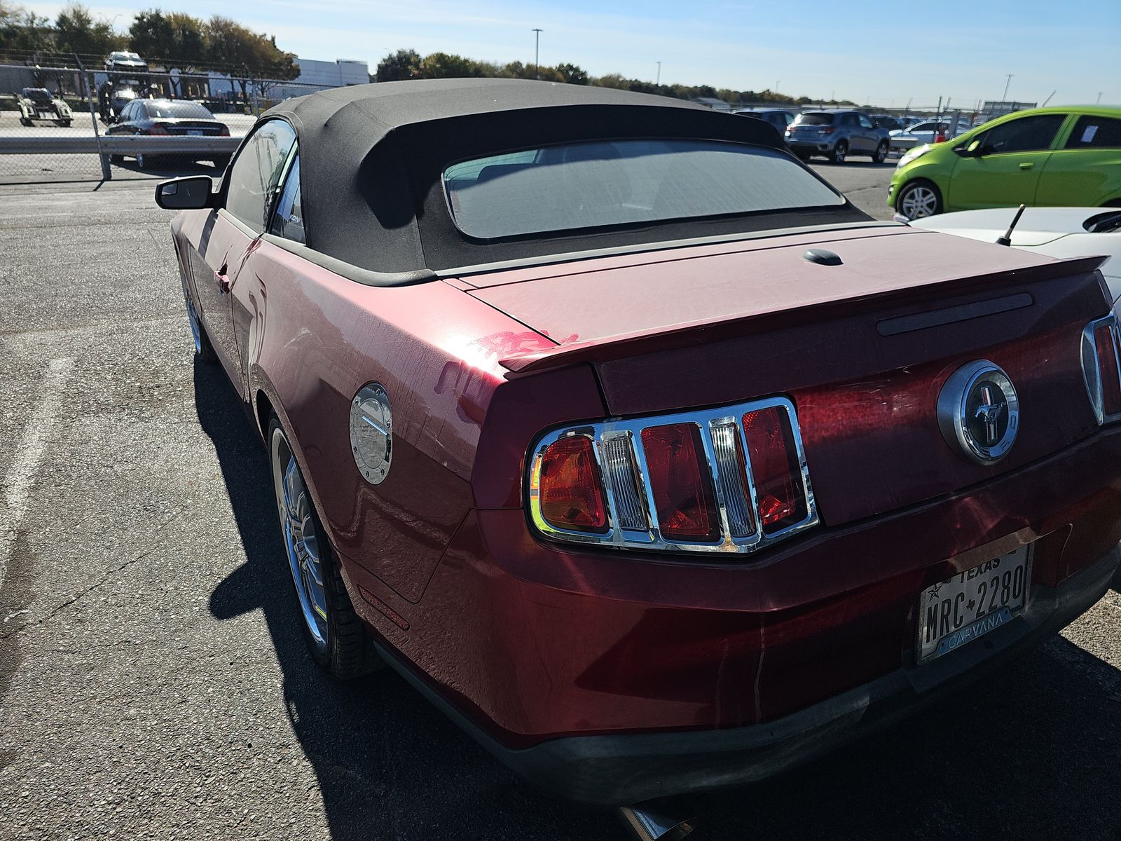 2012 Ford Mustang V6 Premium RWD