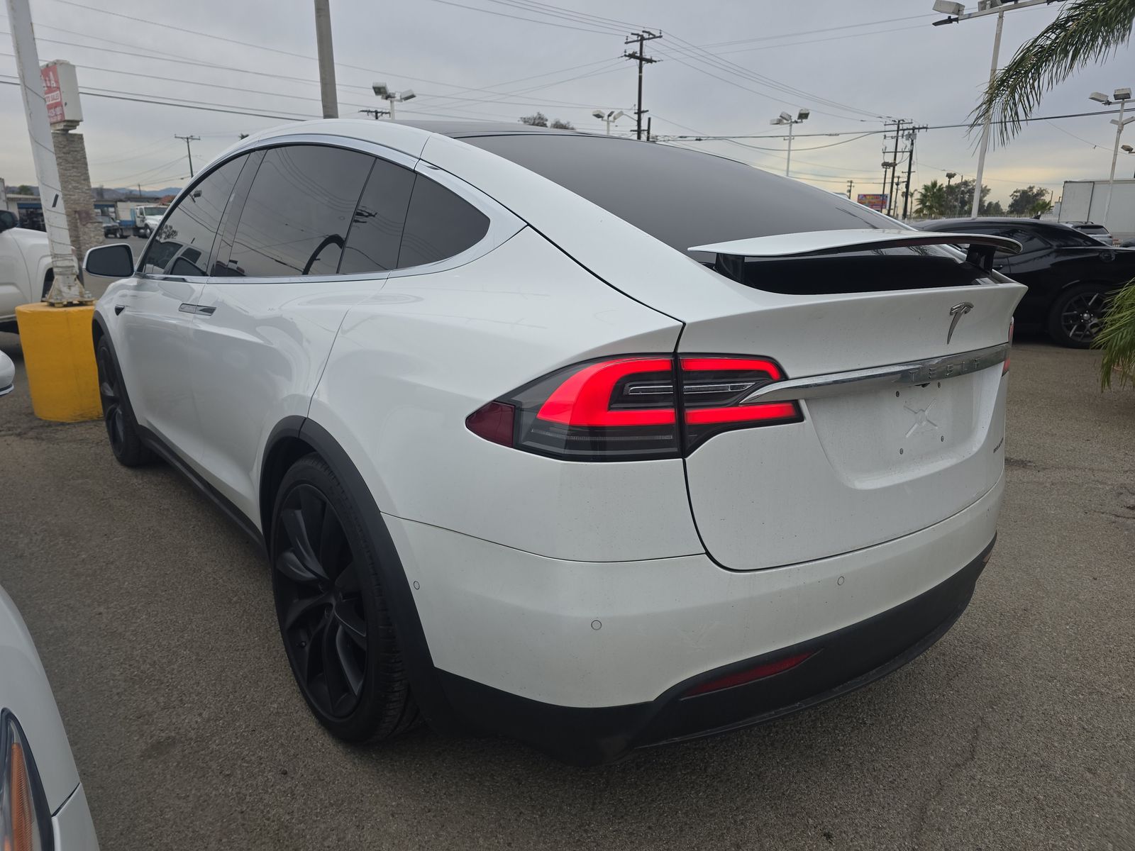 2021 Tesla Model X Long Range Plus AWD