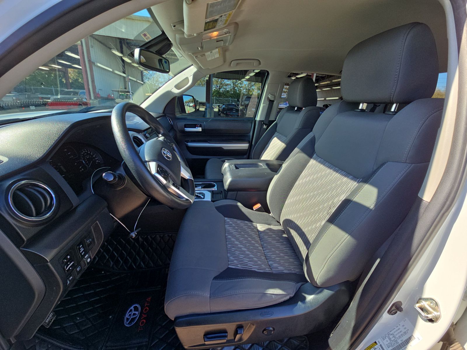 2018 Toyota Tundra SR5 AWD