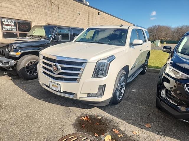 2015 Cadillac Escalade Luxury 1SB