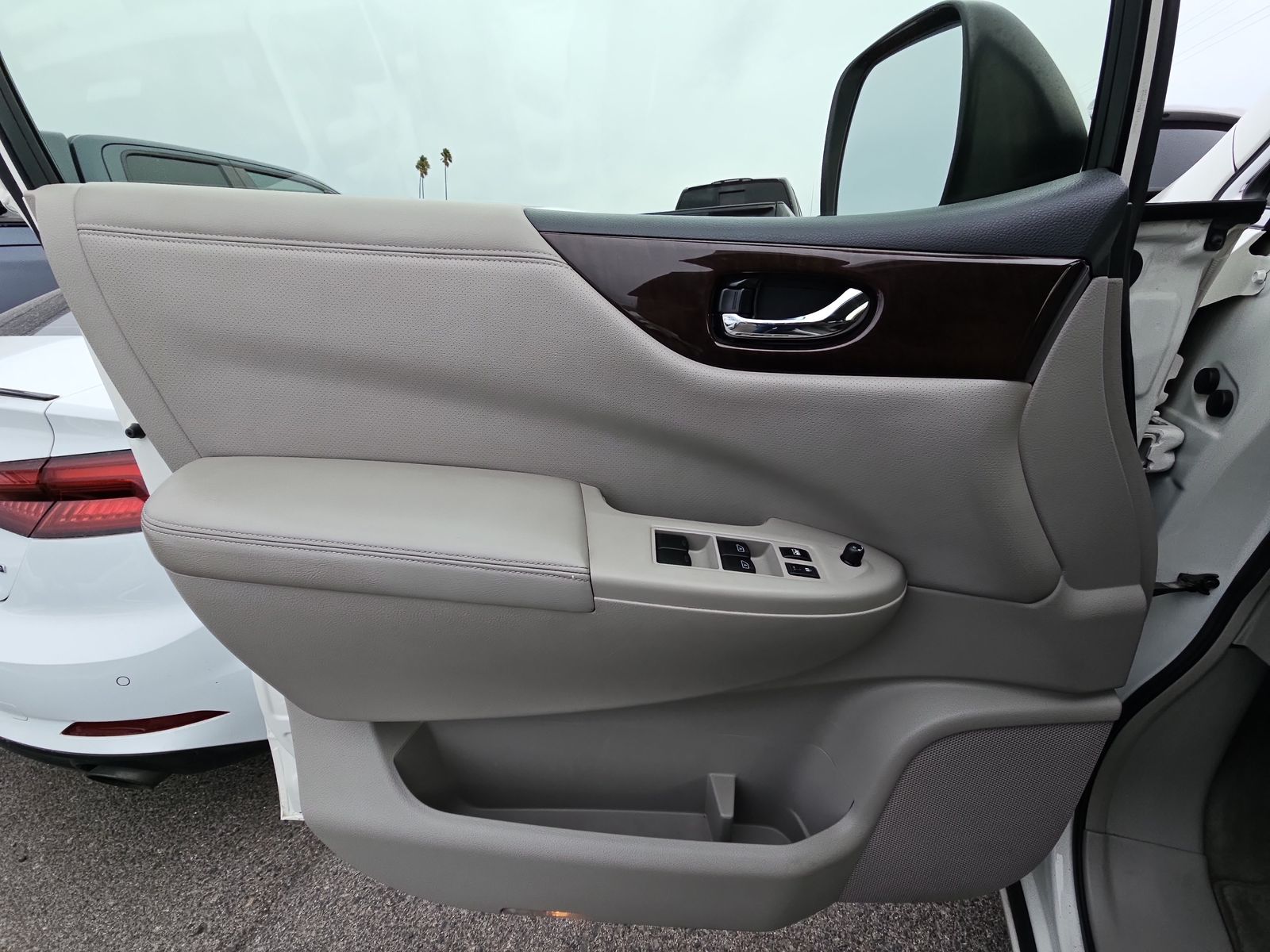 2014 Nissan Quest SV FWD