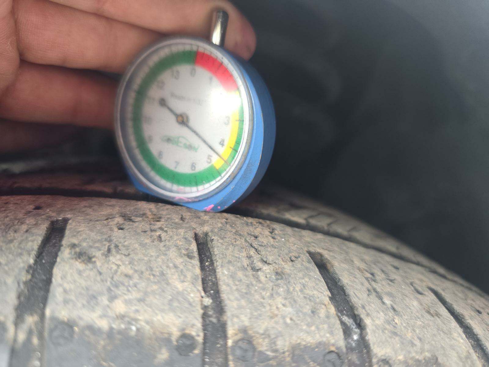 2019 Toyota Camry SE FWD