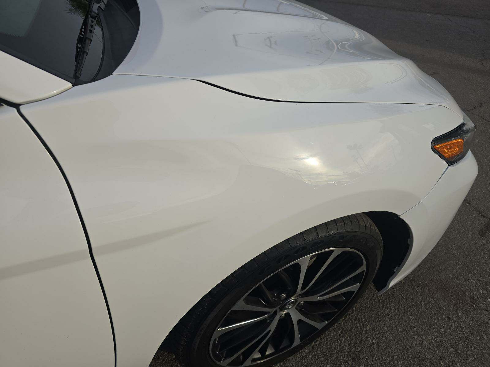 2019 Toyota Camry SE FWD