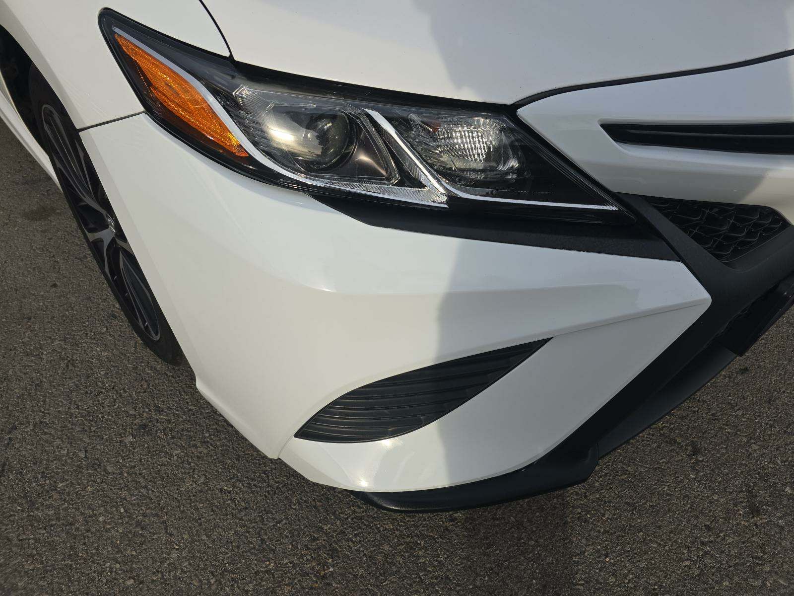 2019 Toyota Camry SE FWD