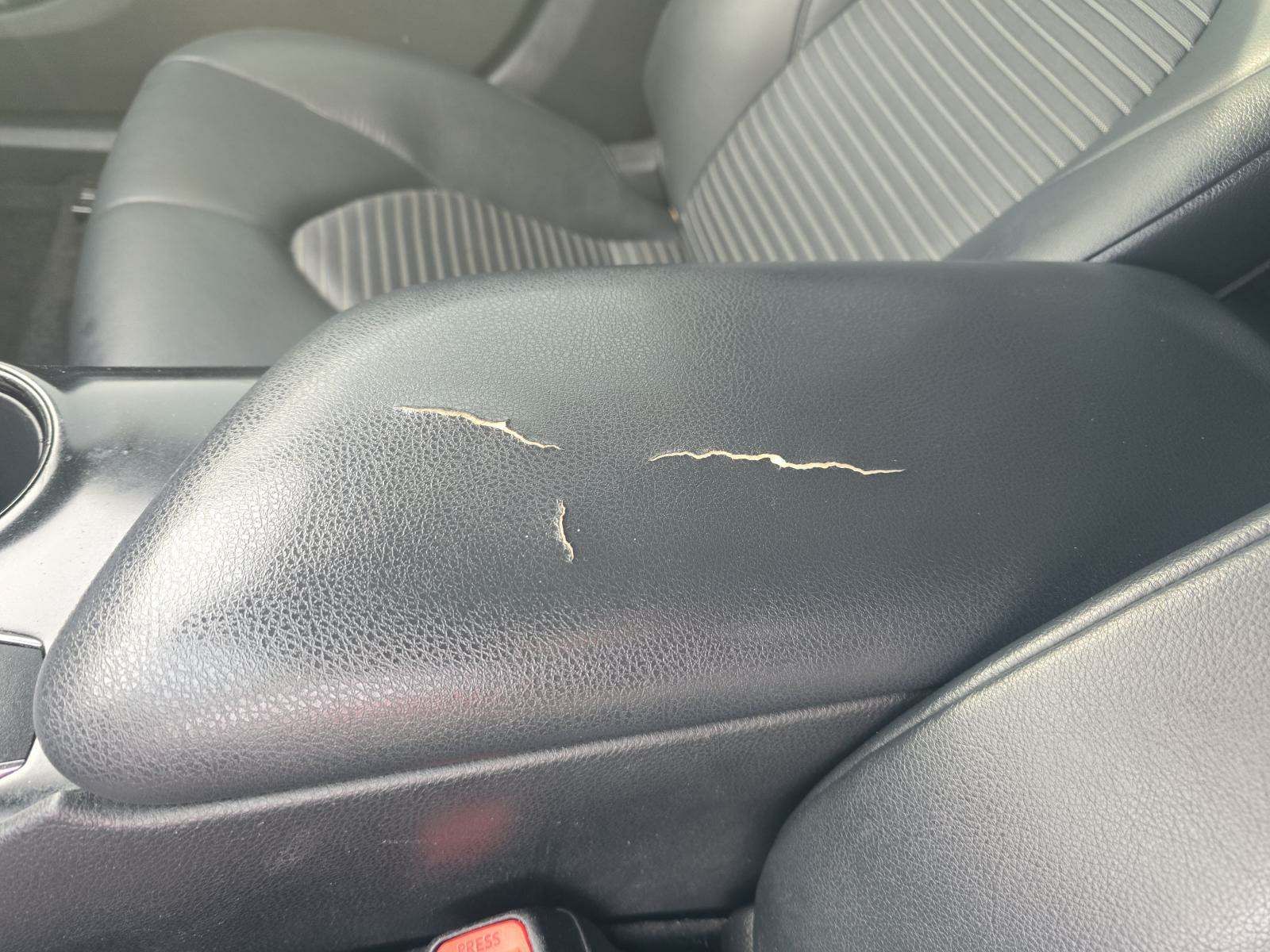 2019 Toyota Camry SE FWD