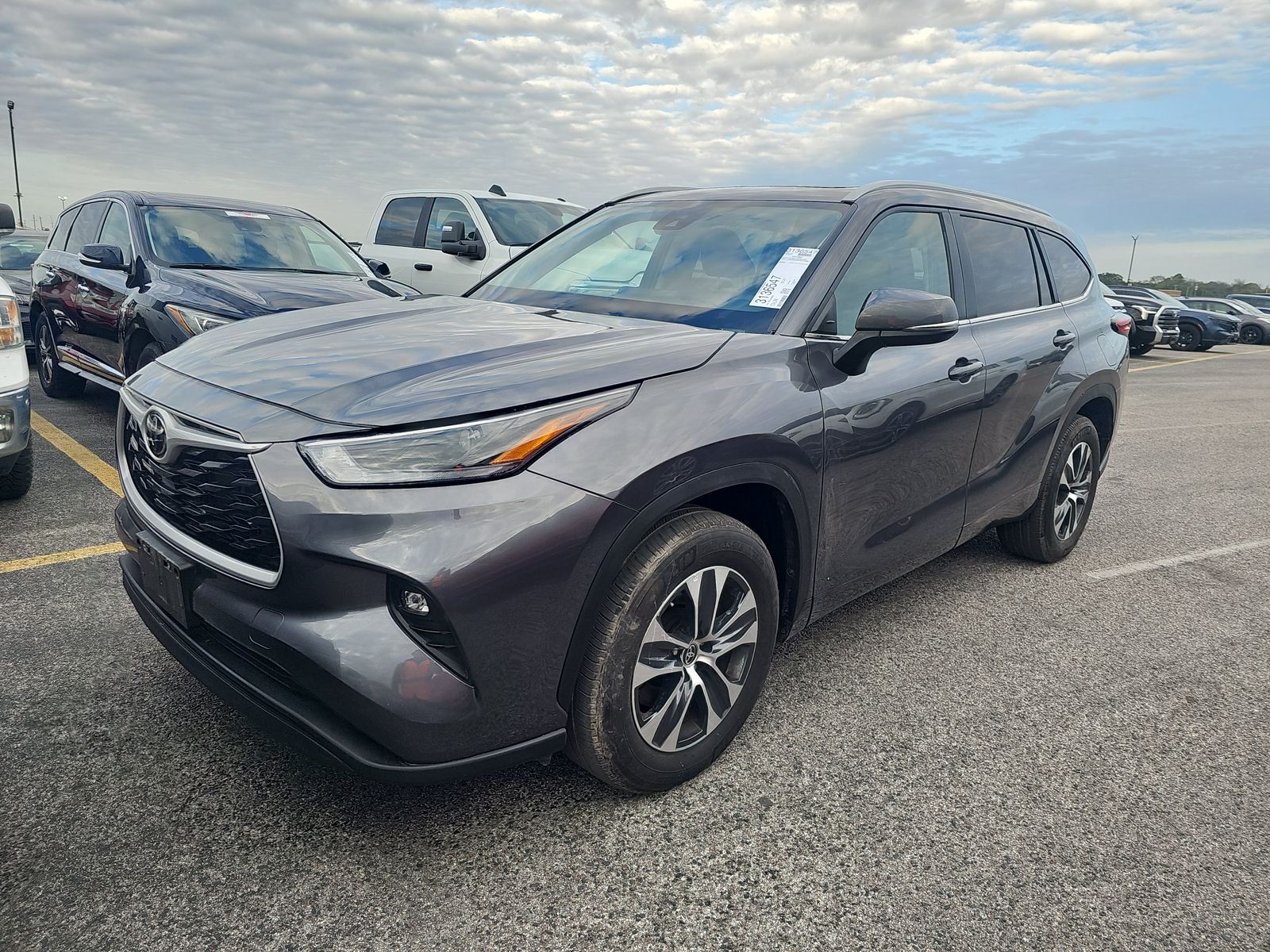 2023 Toyota Highlander XLE
