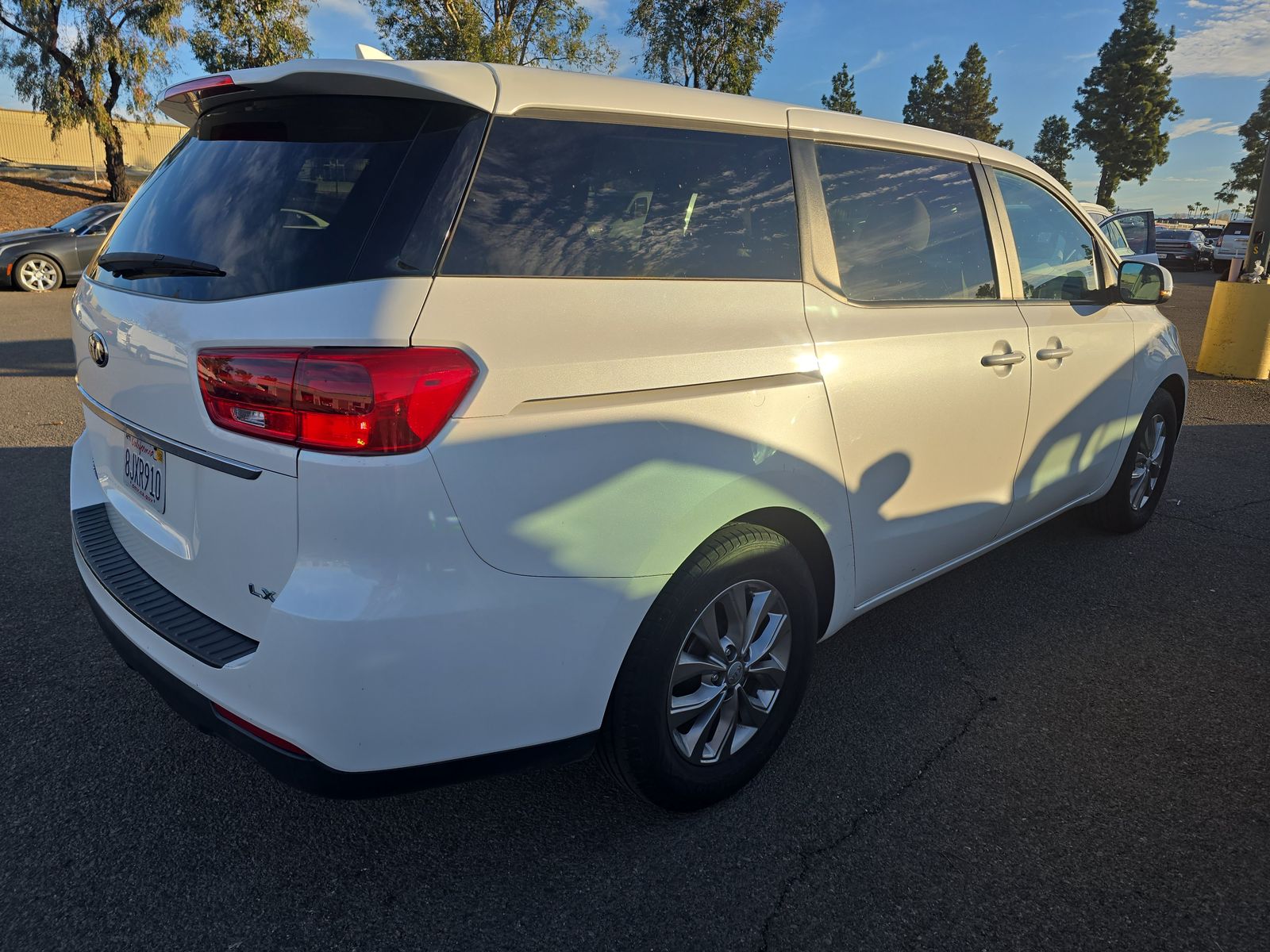 2019 Kia Sedona LX FWD