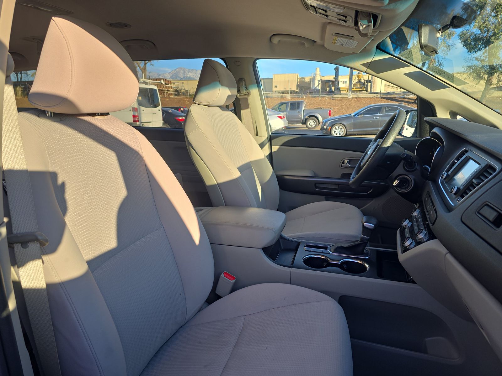 2019 Kia Sedona LX FWD