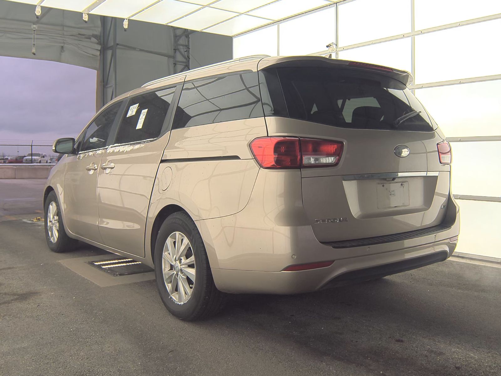 2015 Kia Sedona LX FWD