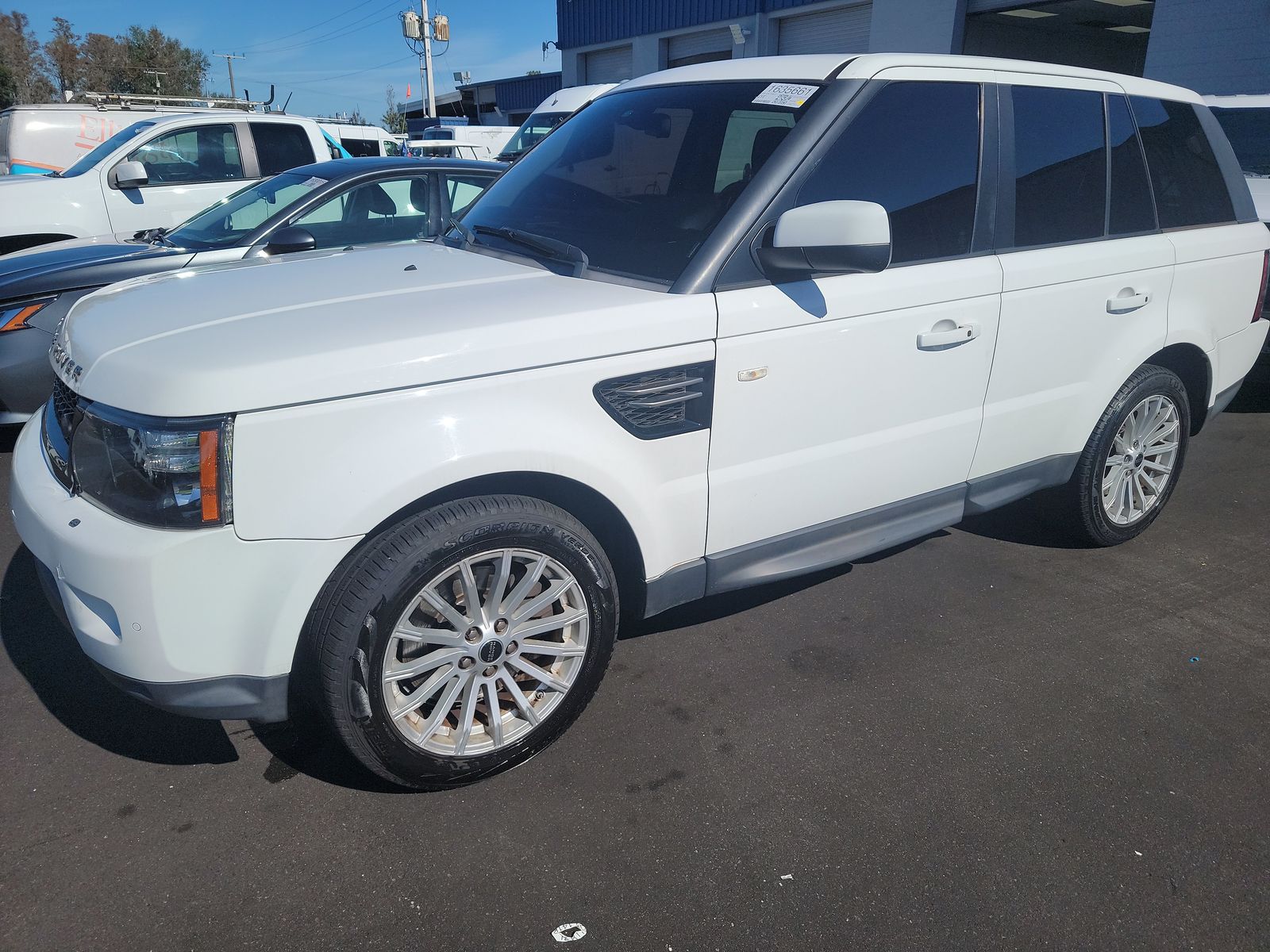 2013 Land Rover Range Rover Sport HSE AWD