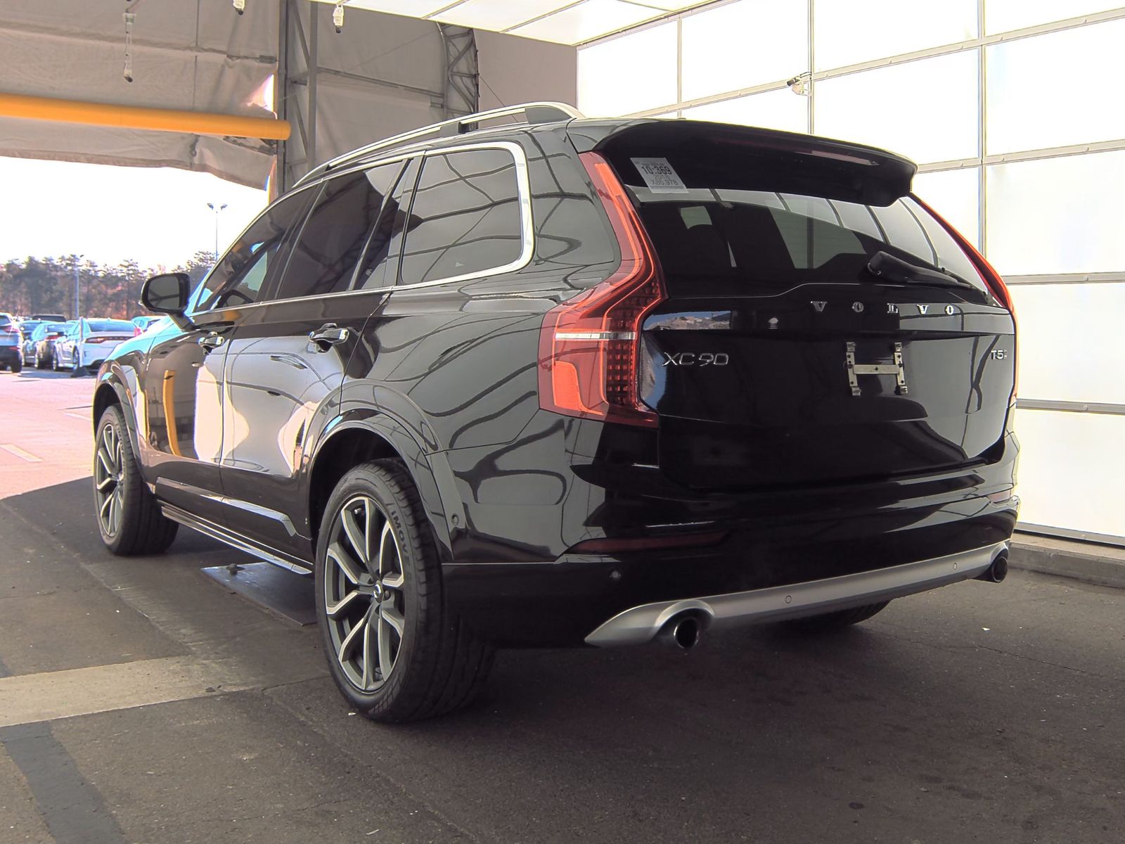 2018 Volvo XC90 T5 Momentum AWD