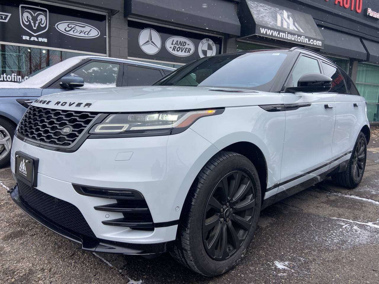 2018 Land Rover Range Rover Velar R-Dynamic SE