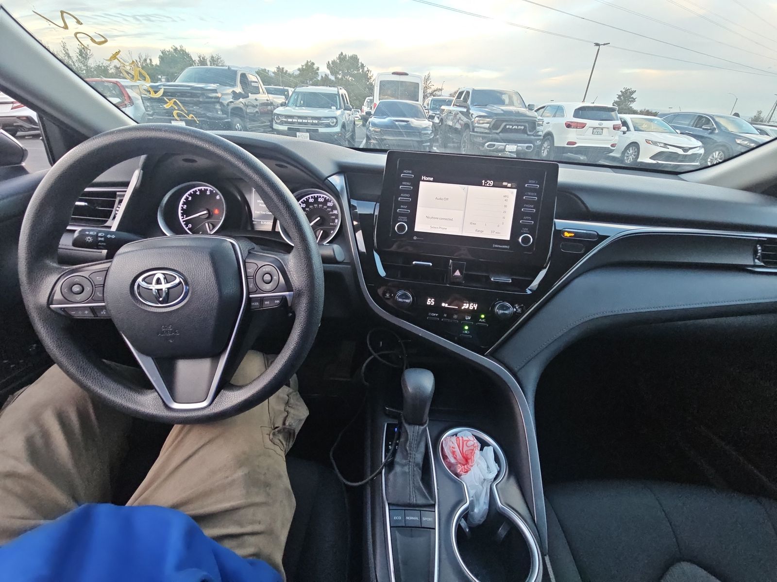 2022 Toyota Camry LE FWD