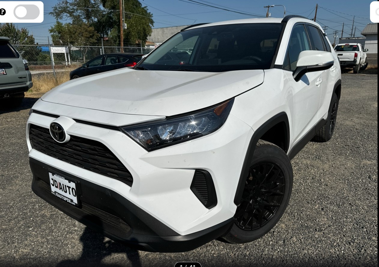 2021 Toyota RAV4 LE