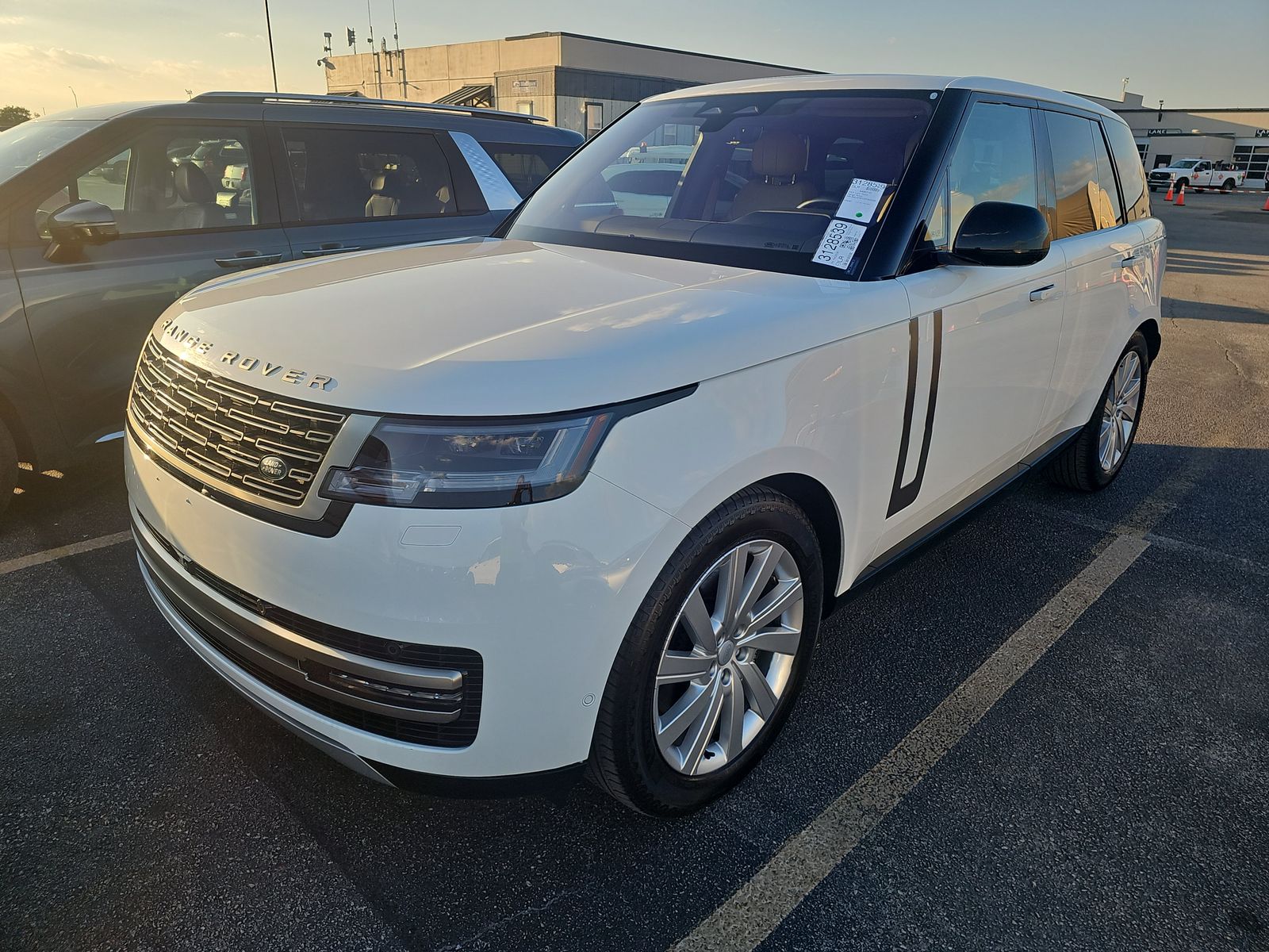 2023 Land Rover Range Rover SE