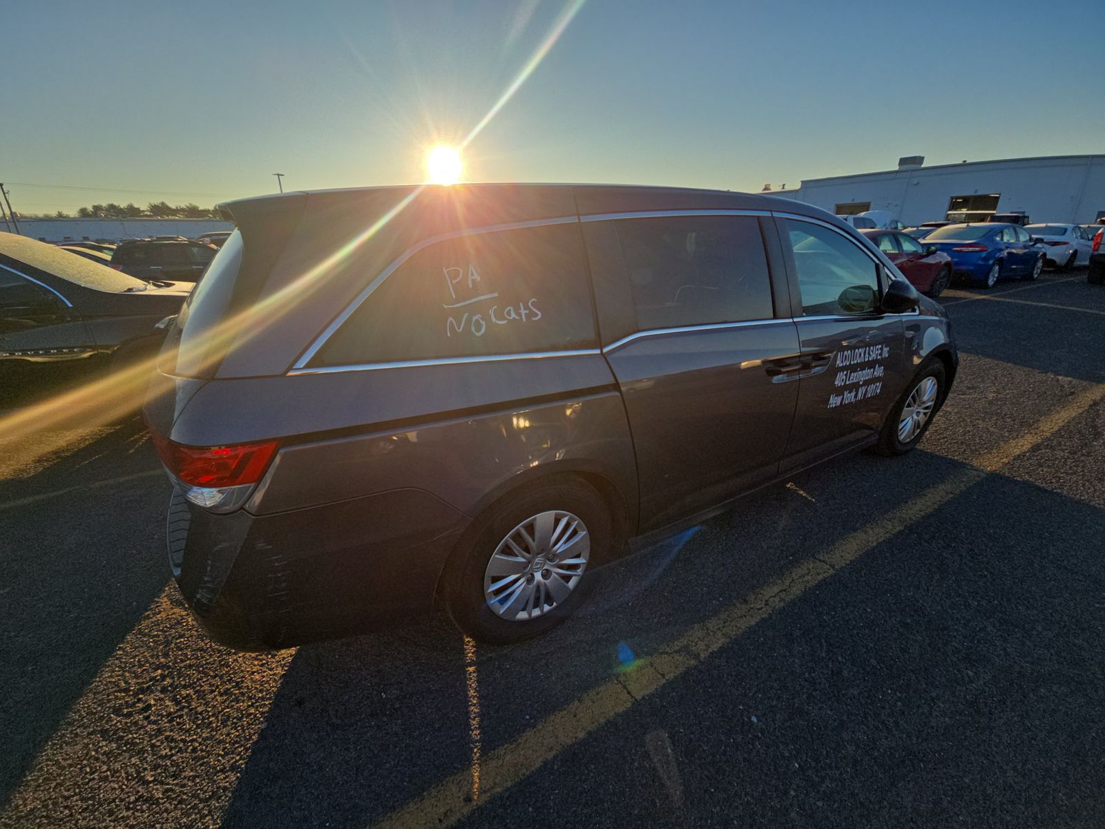 2016 Honda Odyssey LX FWD