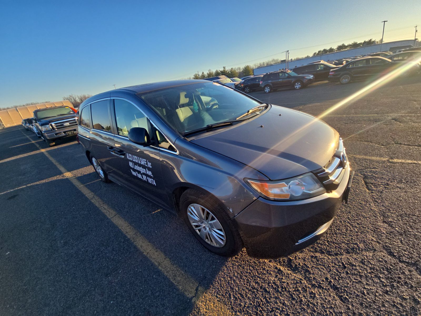 2016 Honda Odyssey LX FWD