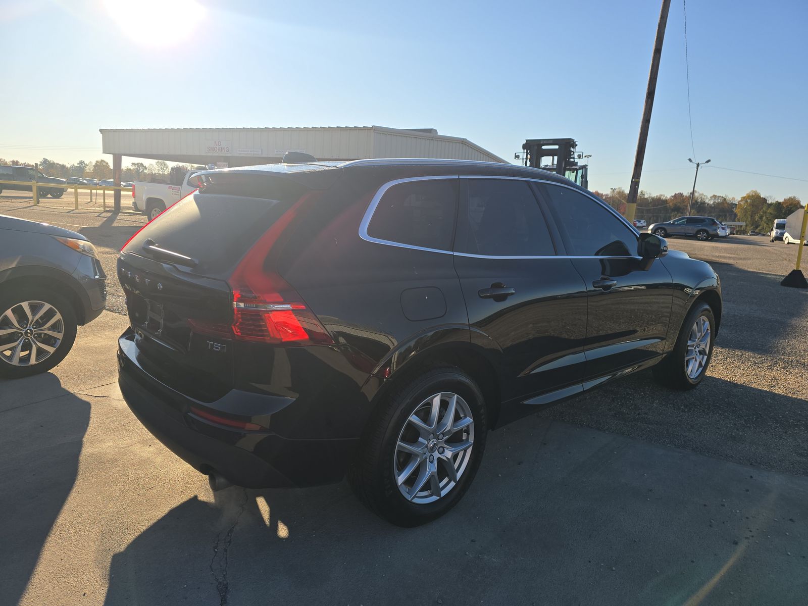 2021 Volvo XC60 T5 Momentum AWD