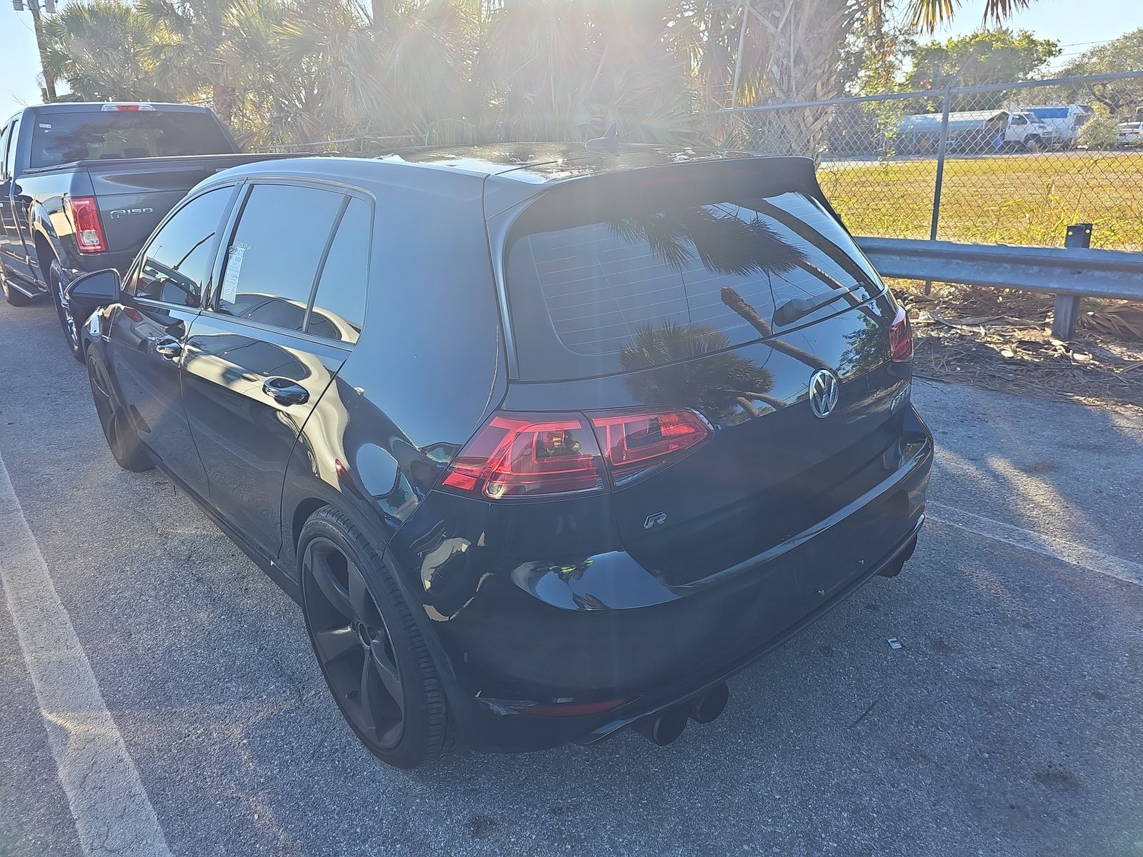 2016 Volkswagen Golf R 2.0T AWD