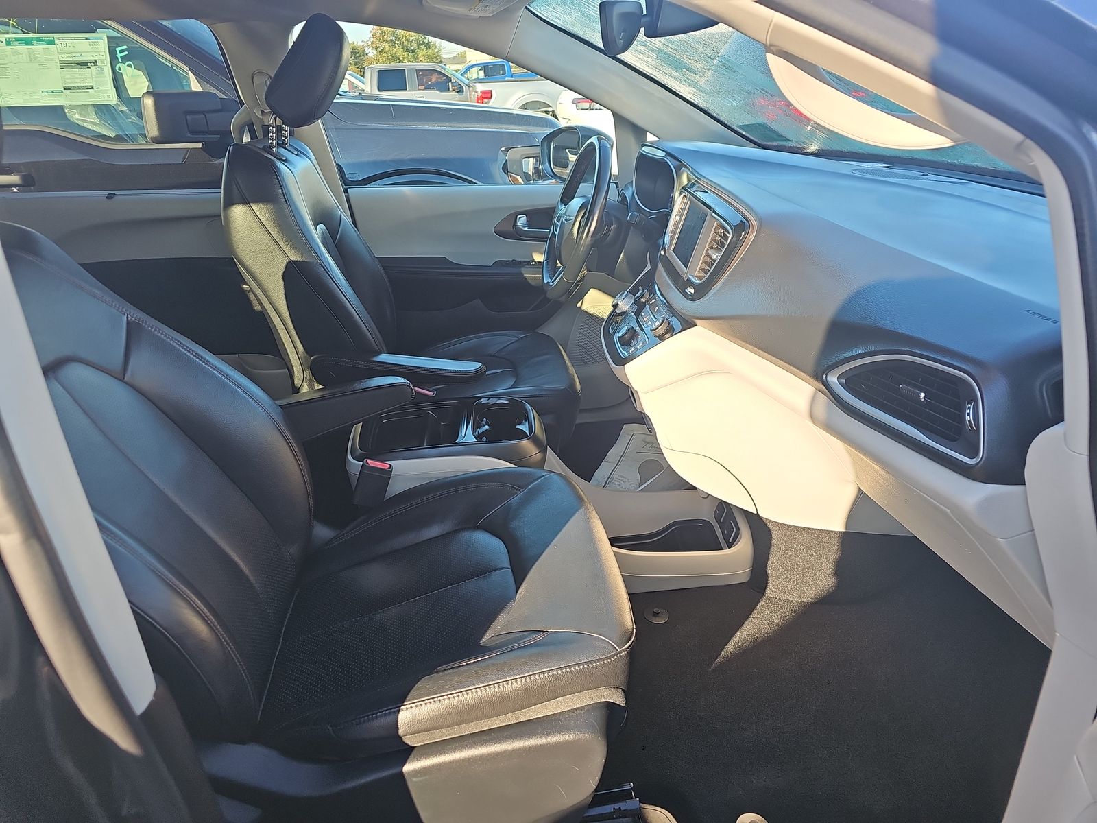 2019 Chrysler Pacifica Touring L FWD