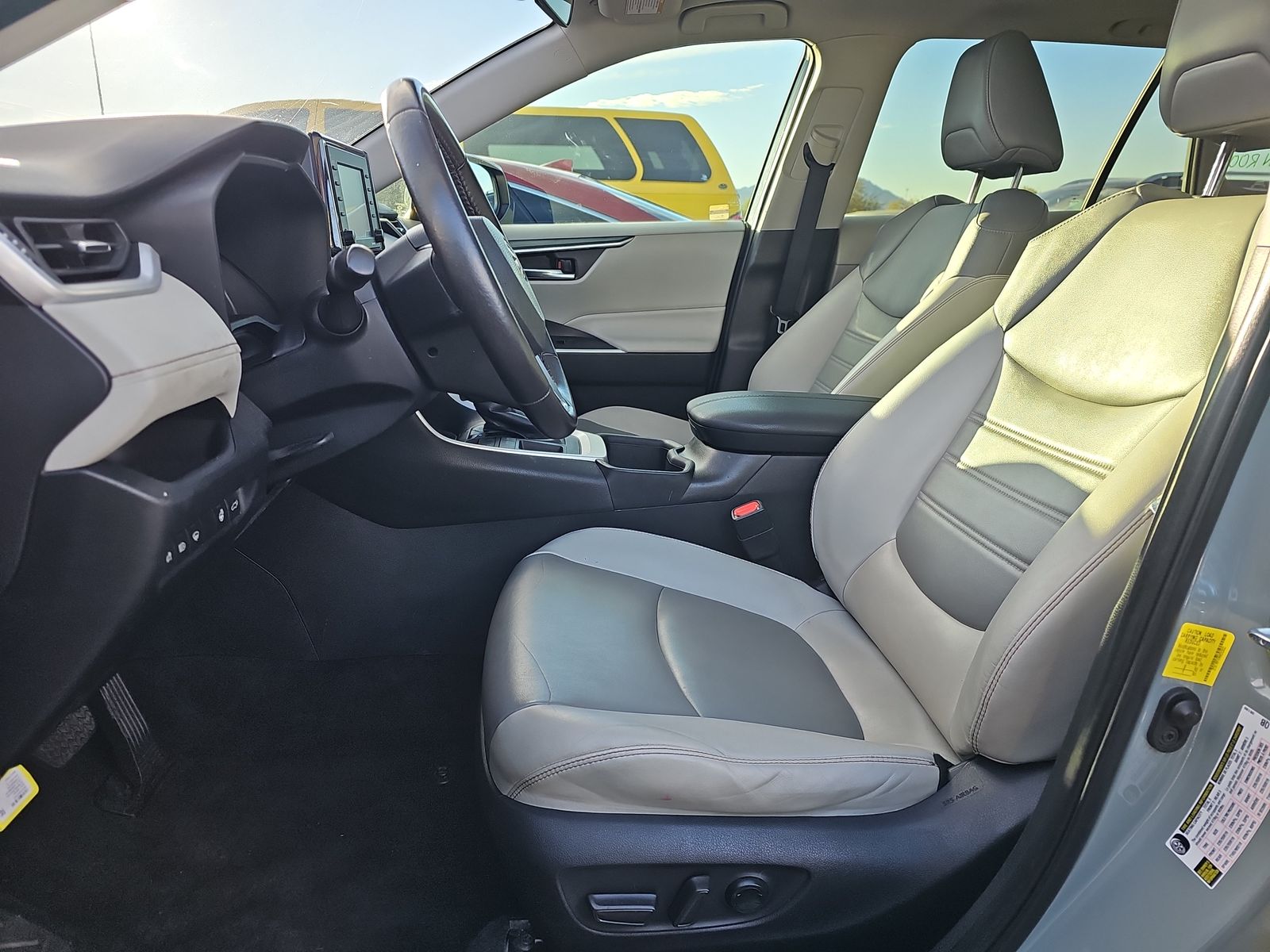 2022 Toyota RAV4 XLE Premium FWD