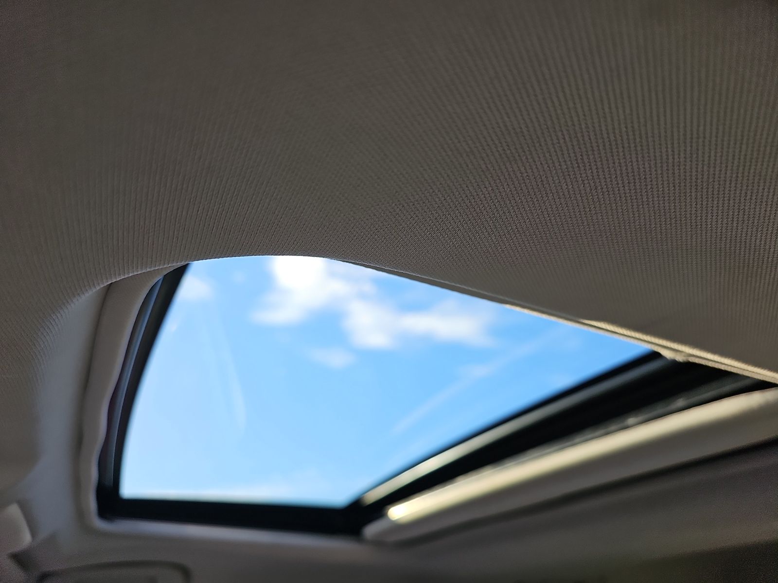 2022 Toyota RAV4 XLE Premium FWD