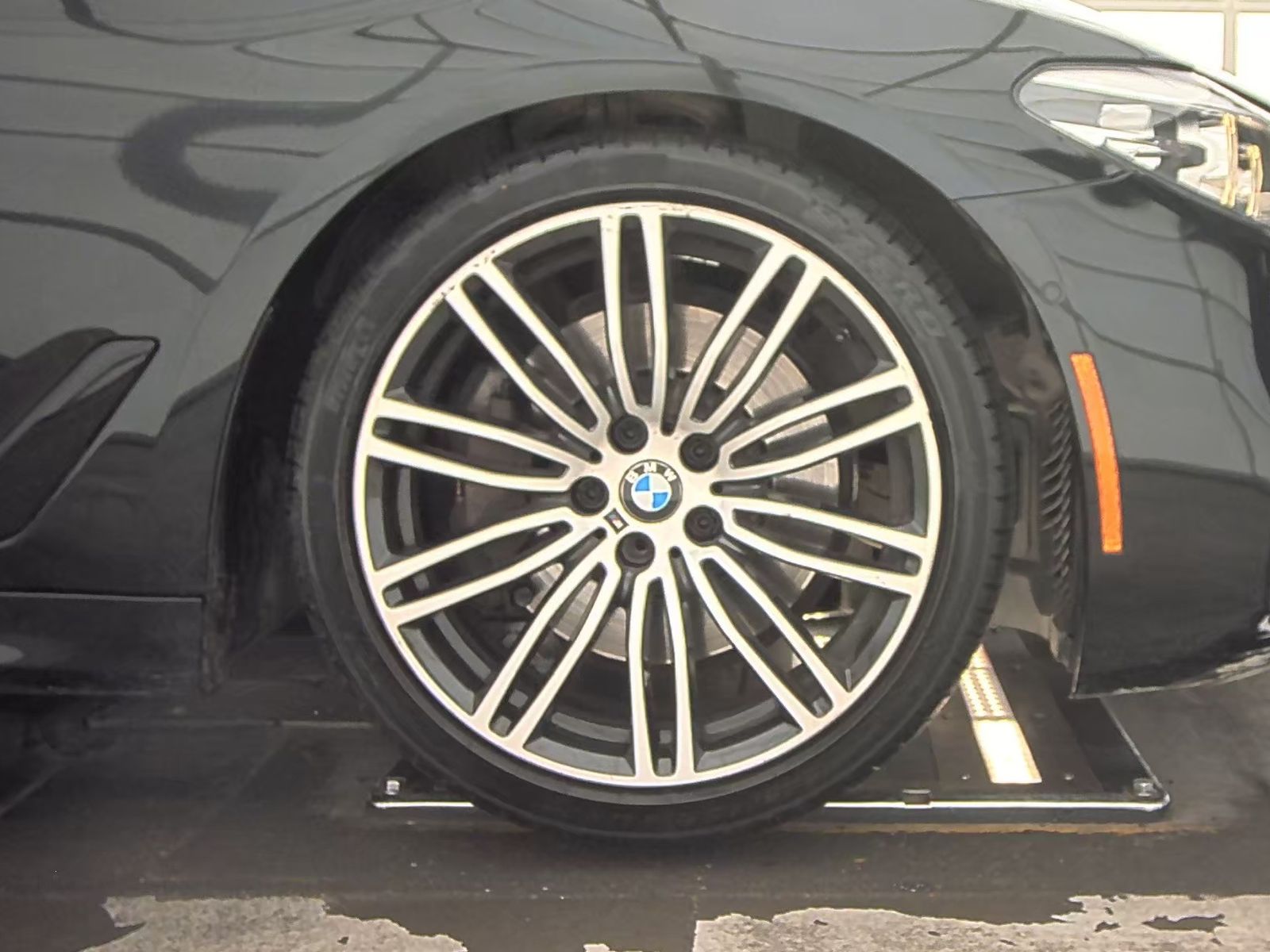 2017 BMW 5 Series 530i RWD