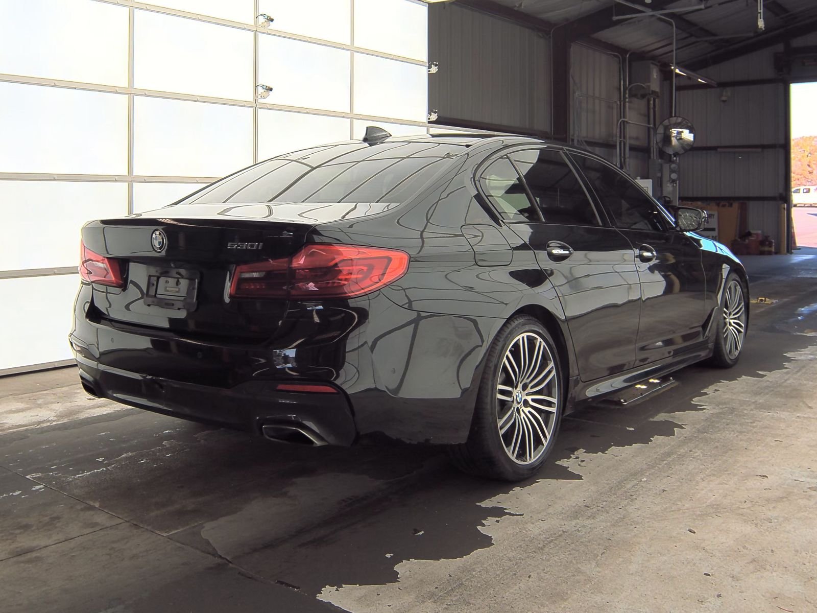 2017 BMW 5 Series 530i RWD