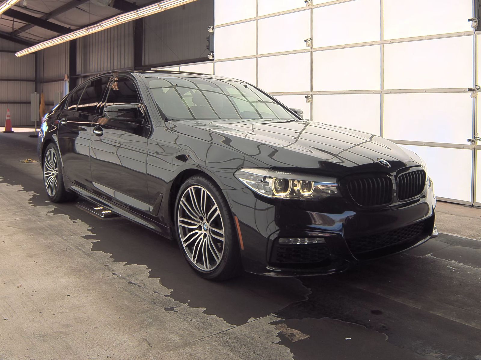 2017 BMW 5 Series 530i RWD
