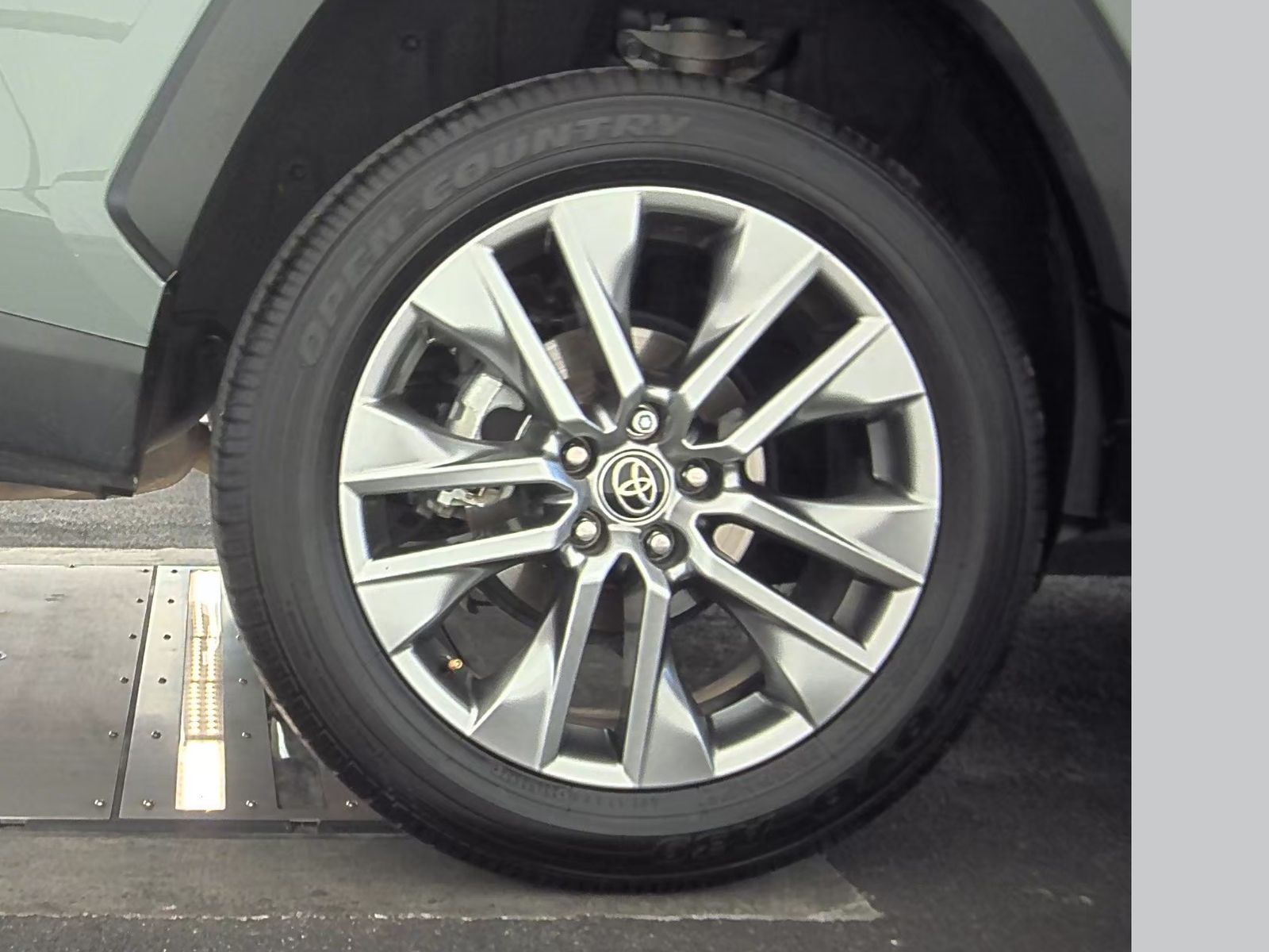 2022 Toyota RAV4 XLE Premium FWD