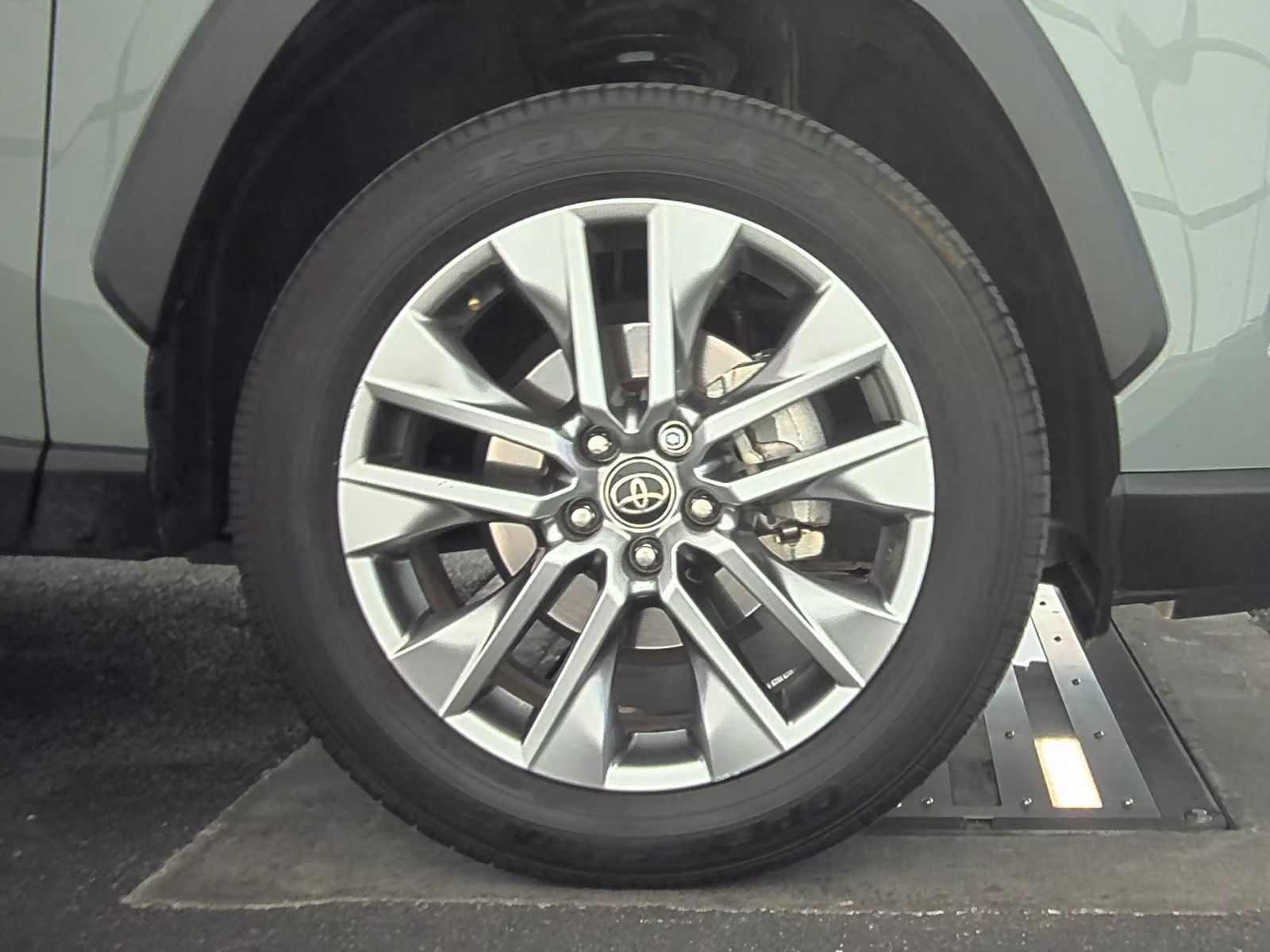 2022 Toyota RAV4 XLE Premium FWD